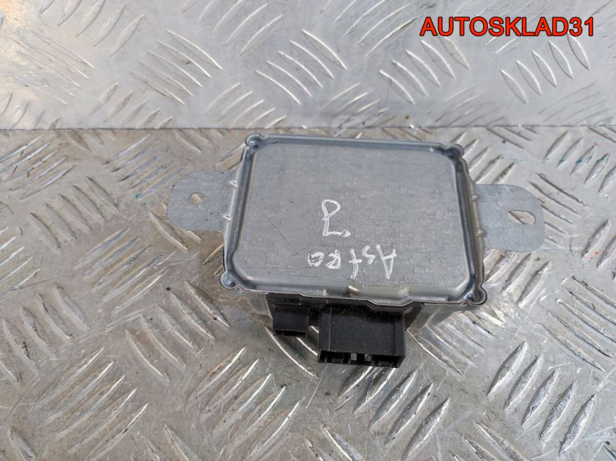 Блок навигации Opel Astra J 13384291, 900 рублей, Дубовое