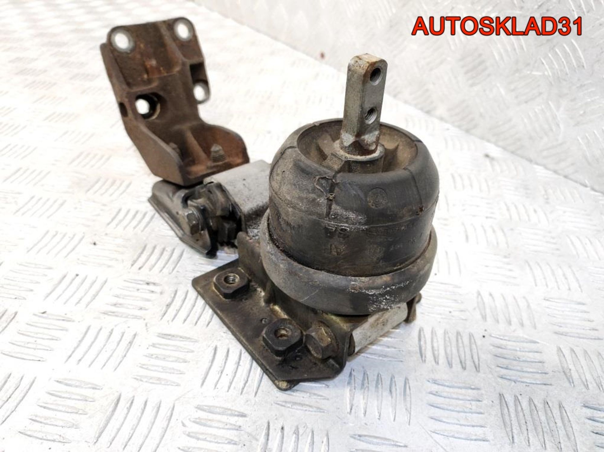 Опора двигателя левая VW Sharan 7M0199131AF, 3300 рублей, Дубовое