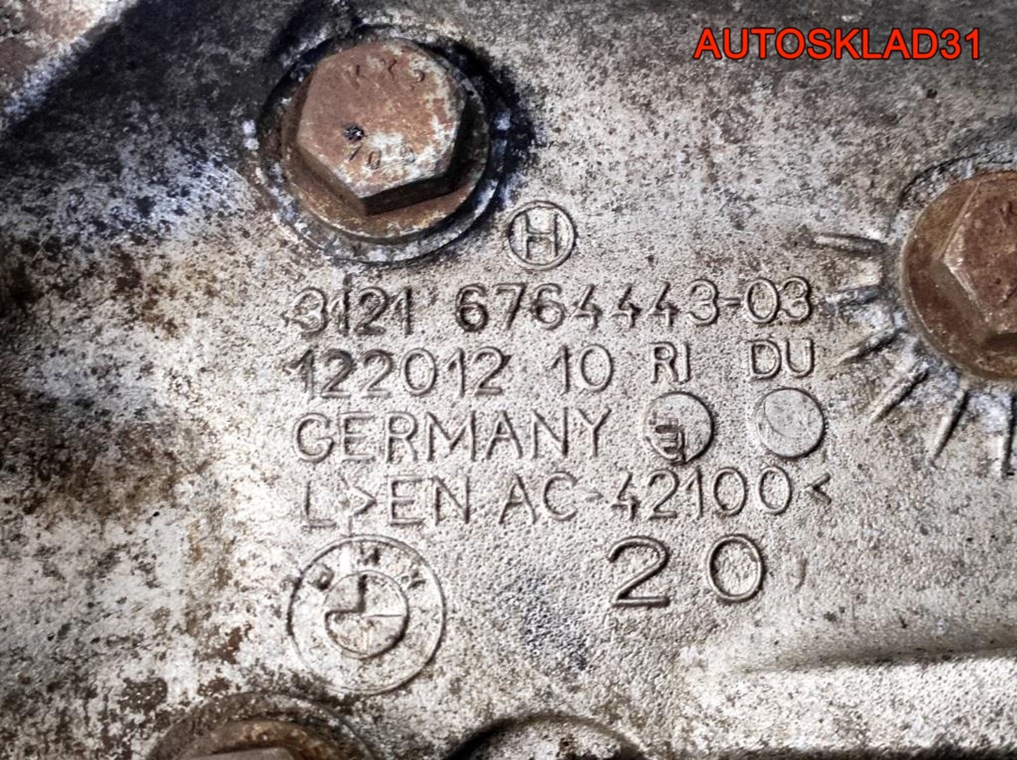 Кулак поворотный перед левый BMW E90 31216764443, 3300 рублей, Дубовое