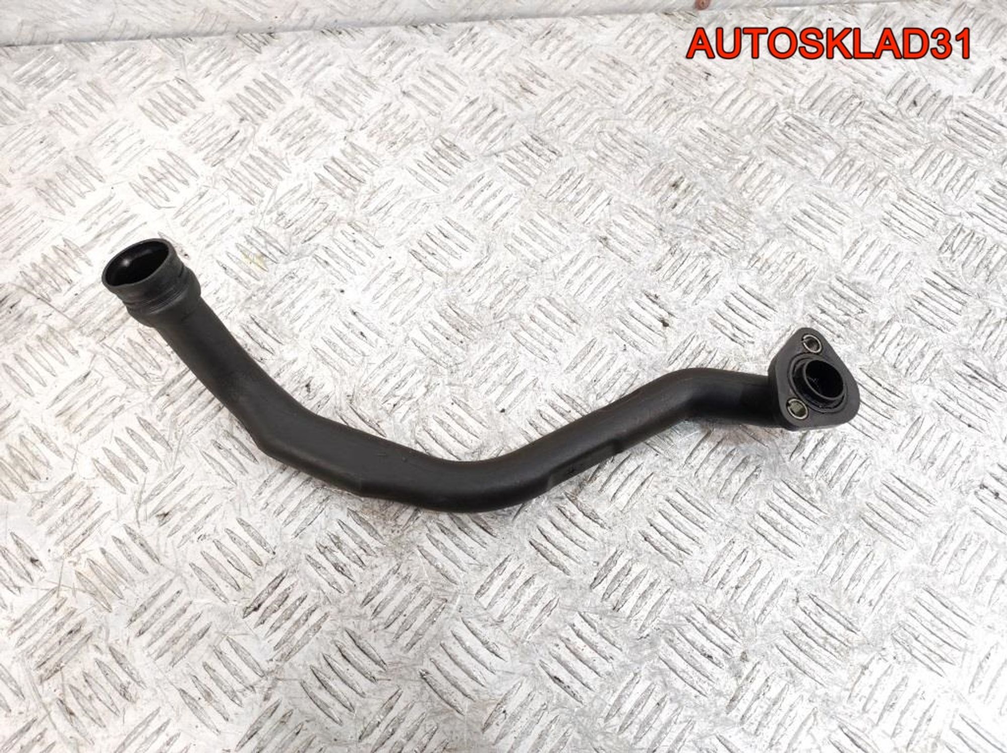 Патрубок вентиляции VW Golf 4 1,9 Дизель 028103491J, 1200 рублей, Дубовое