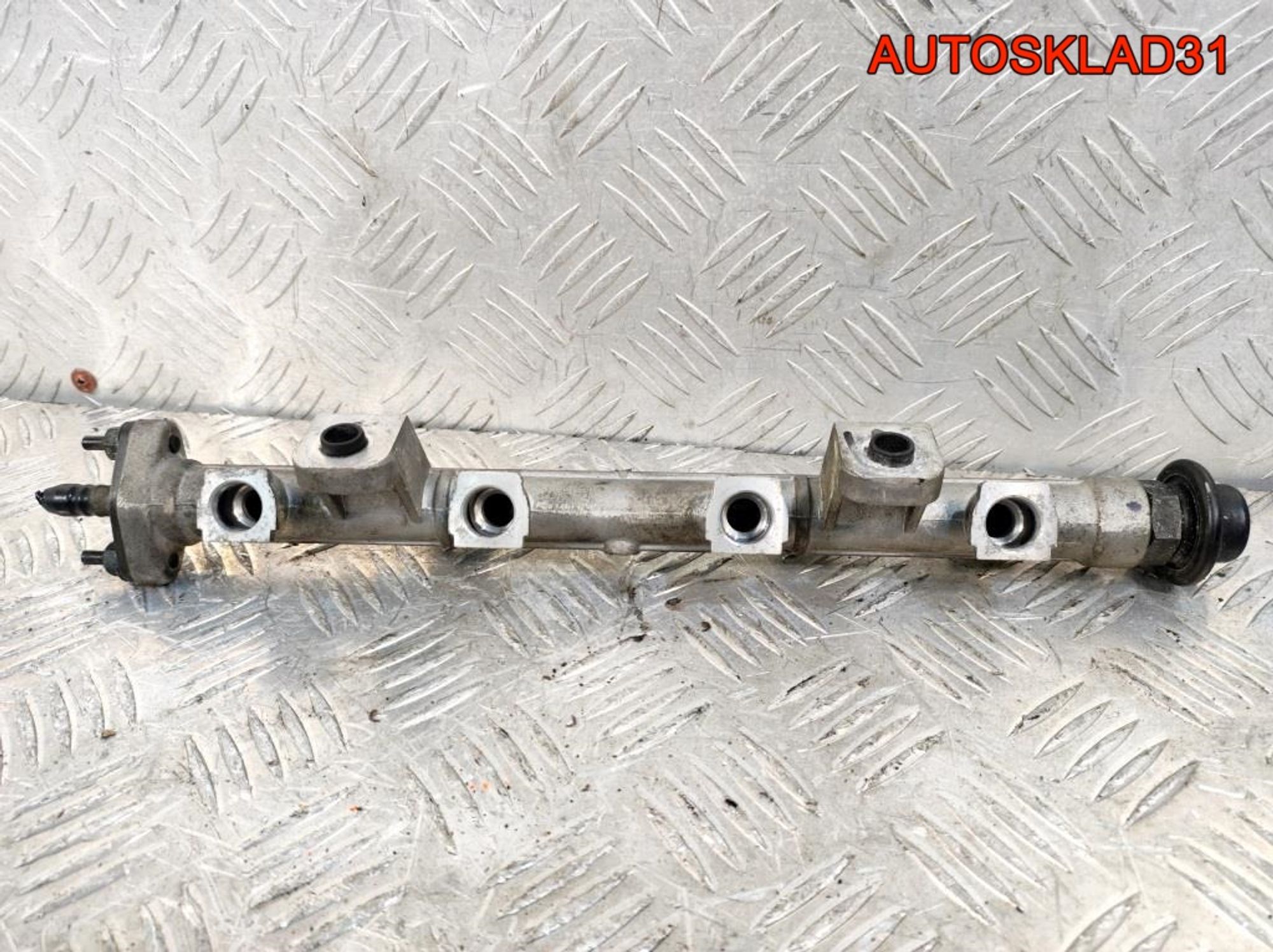 Рейка топливная Hyundai Getz 1,1 G4HG 3530402820, 900 рублей, Дубовое