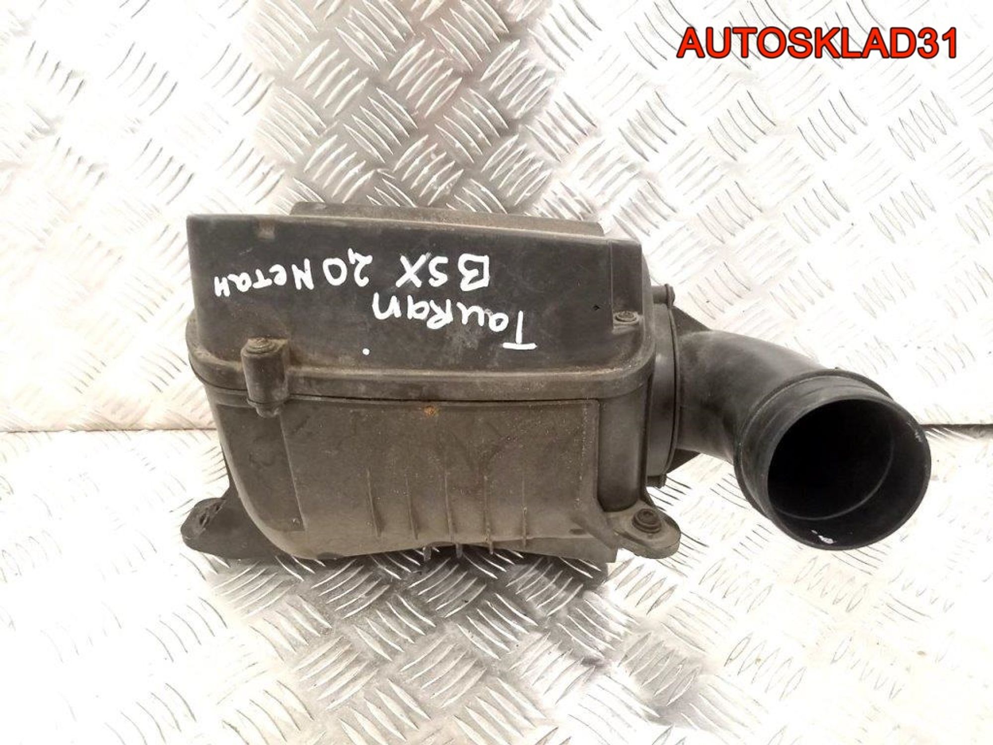 Корпус воздушного фильтра VW Touran 1F0129607, 3200 рублей, Дубовое