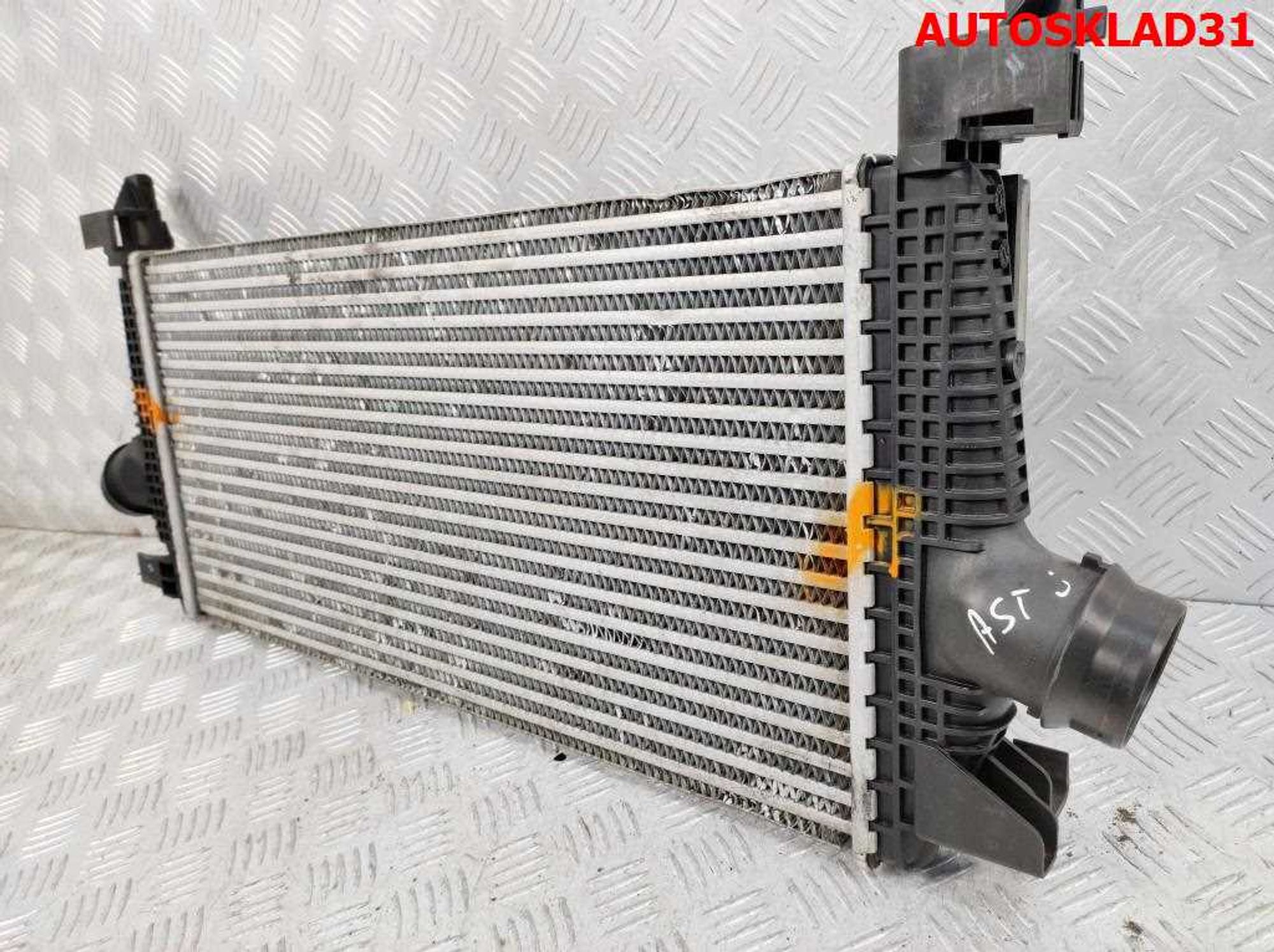 Интеркулер VW Golf 2 1,6 Дизель 191145805A, 2000 рублей, Дубовое