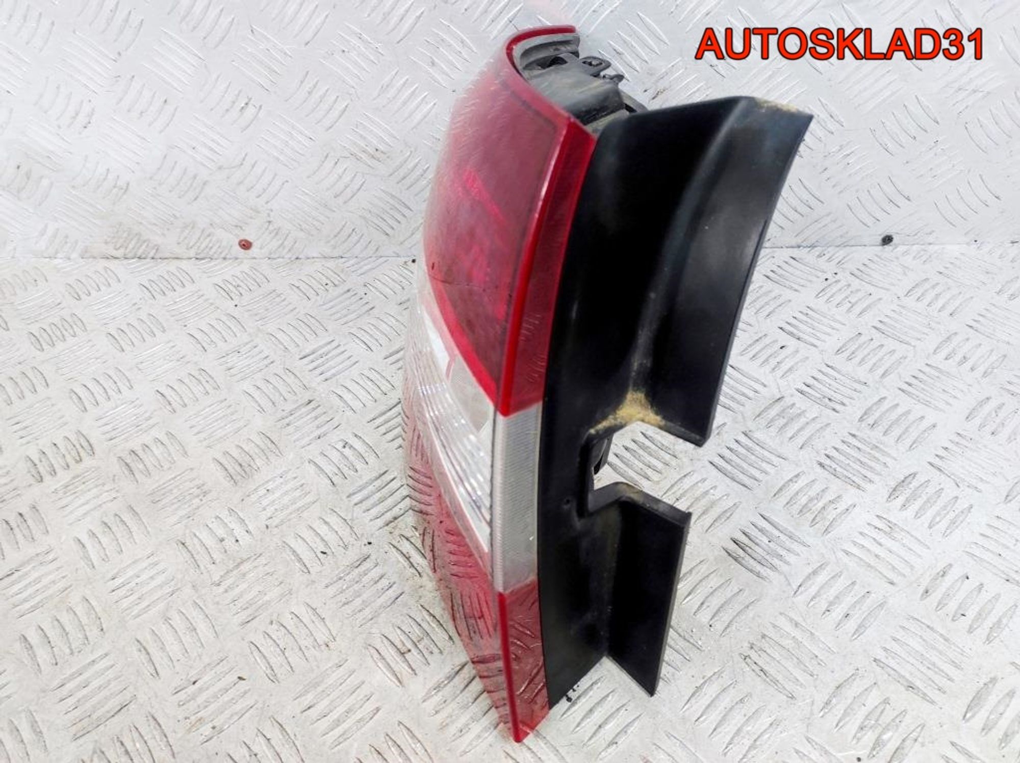 Фонарь задний левый Skoda Rapid 5JJ945095A, 9800 рублей, Дубовое