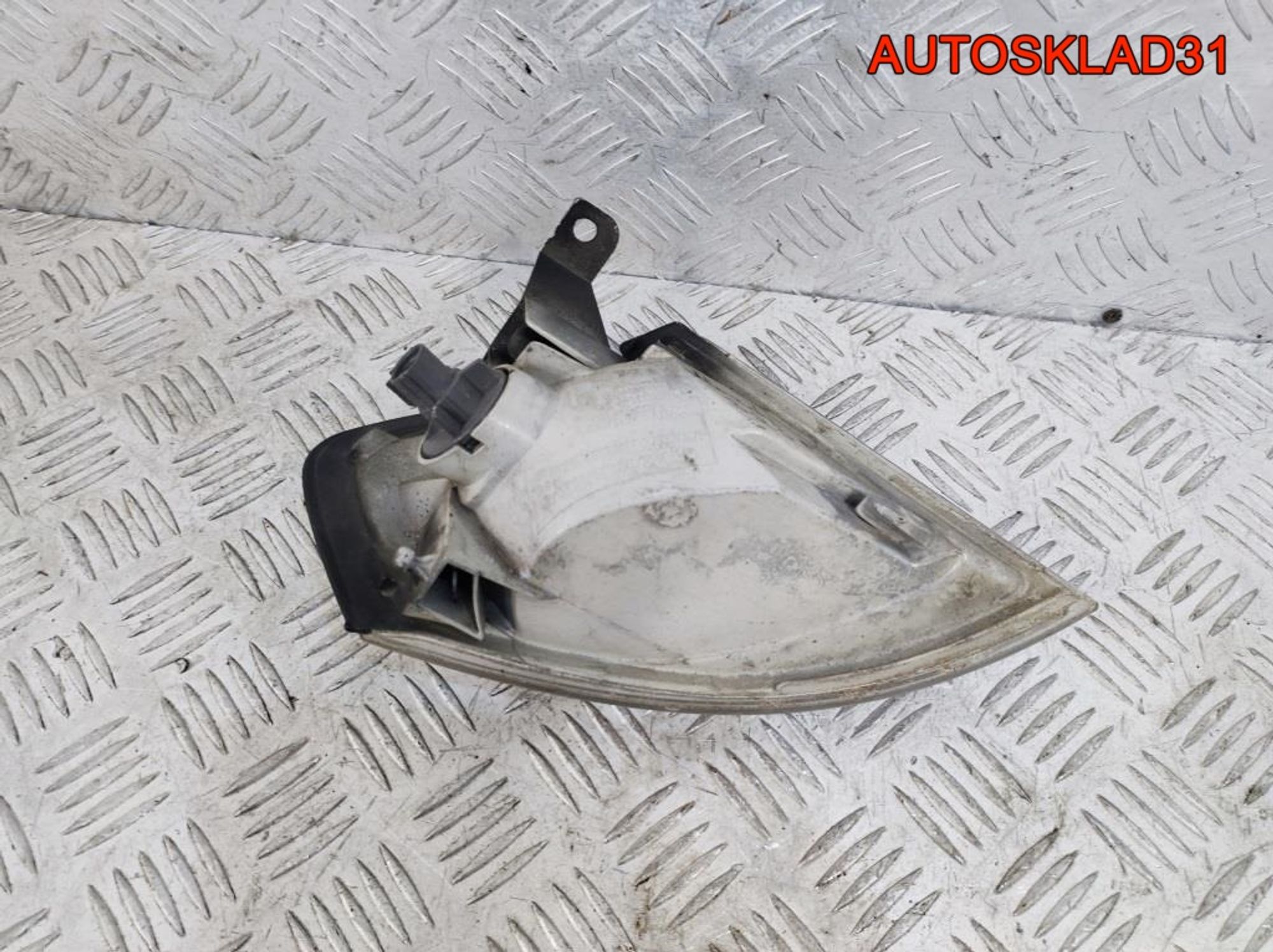 Указатель поворота левый белый Mazda 323 BJ, 700 рублей, Дубовое