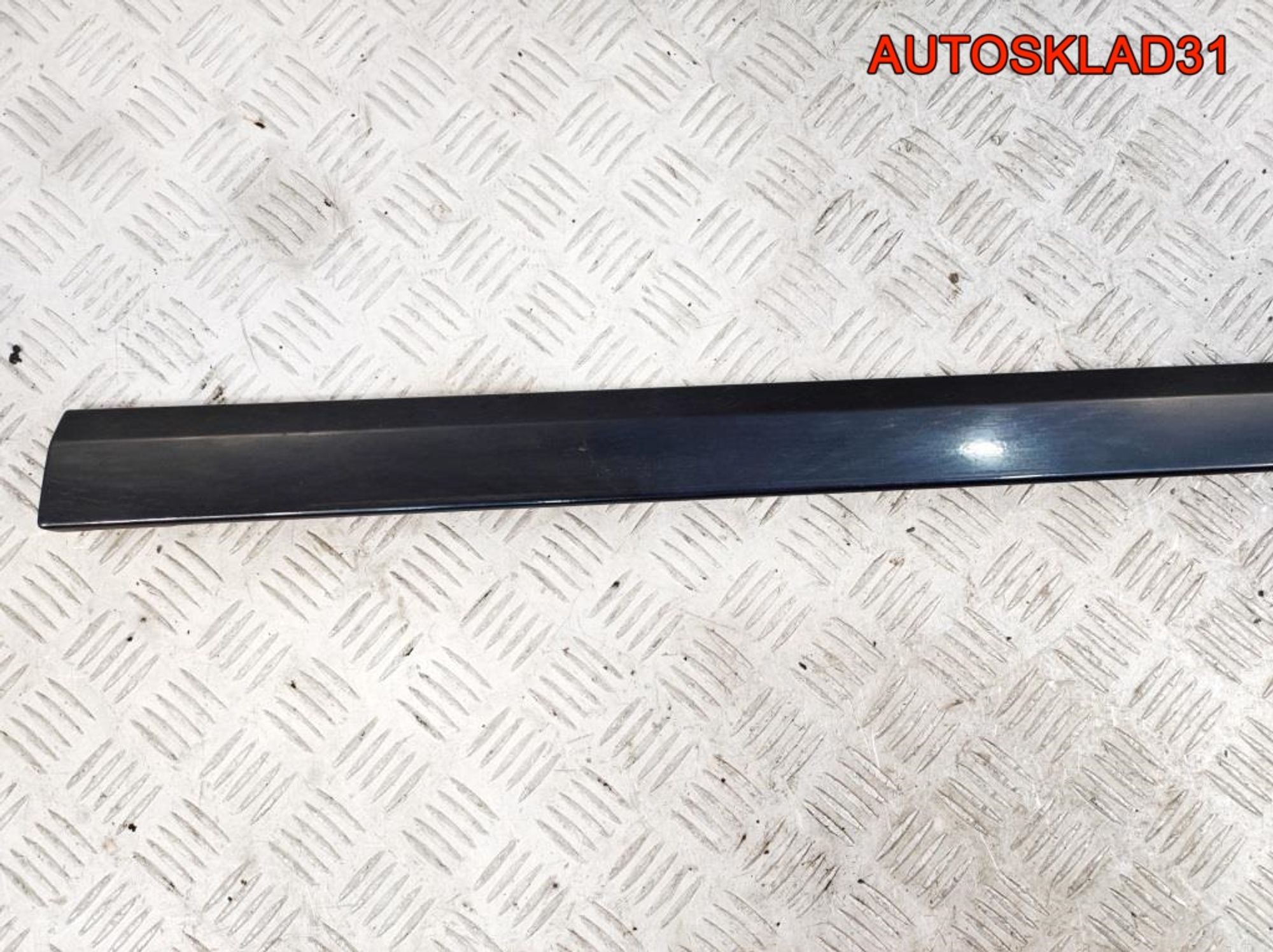 Молдинг передней правой двери Mercedes W211 A2116901062, 1400 рублей, Дубовое