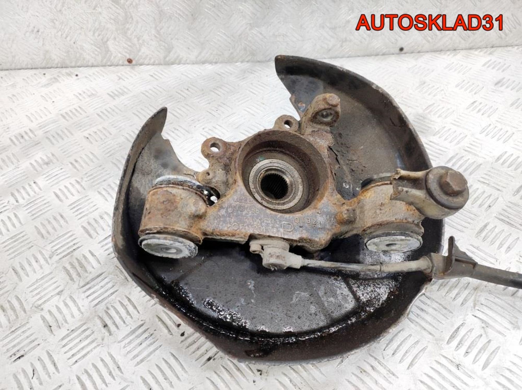 Кулак поворотный задний левый 4WD Audi A4 B6 8E0505436, 1200 рублей, Дубовое