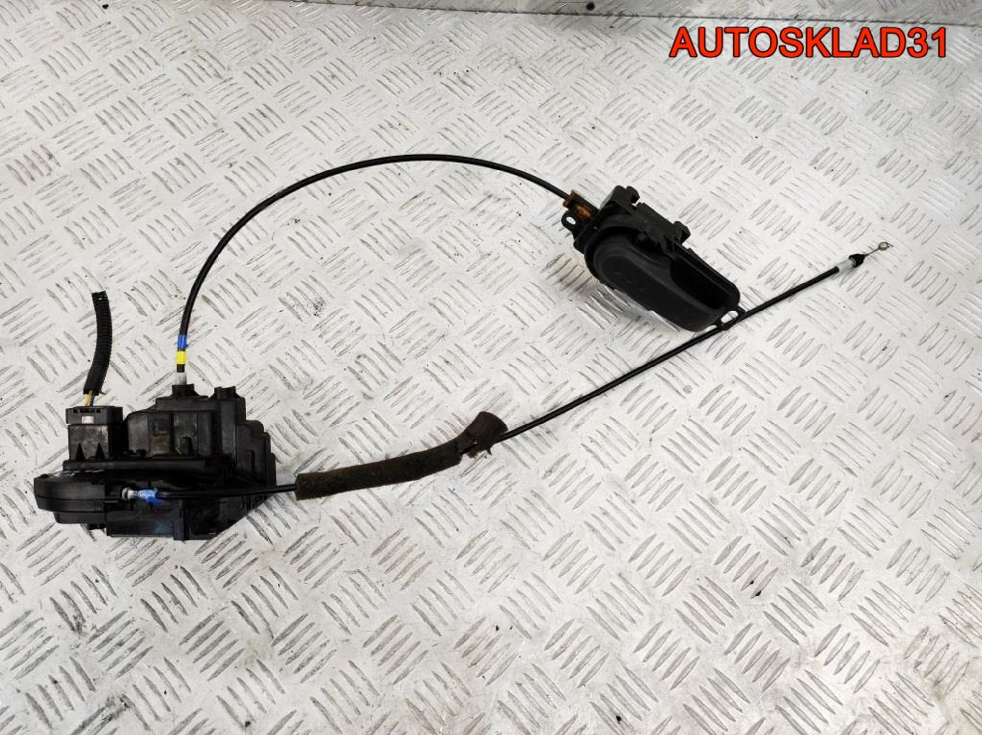 Замок двери задней левой Nissan Note E11, 3200 рублей, Дубовое