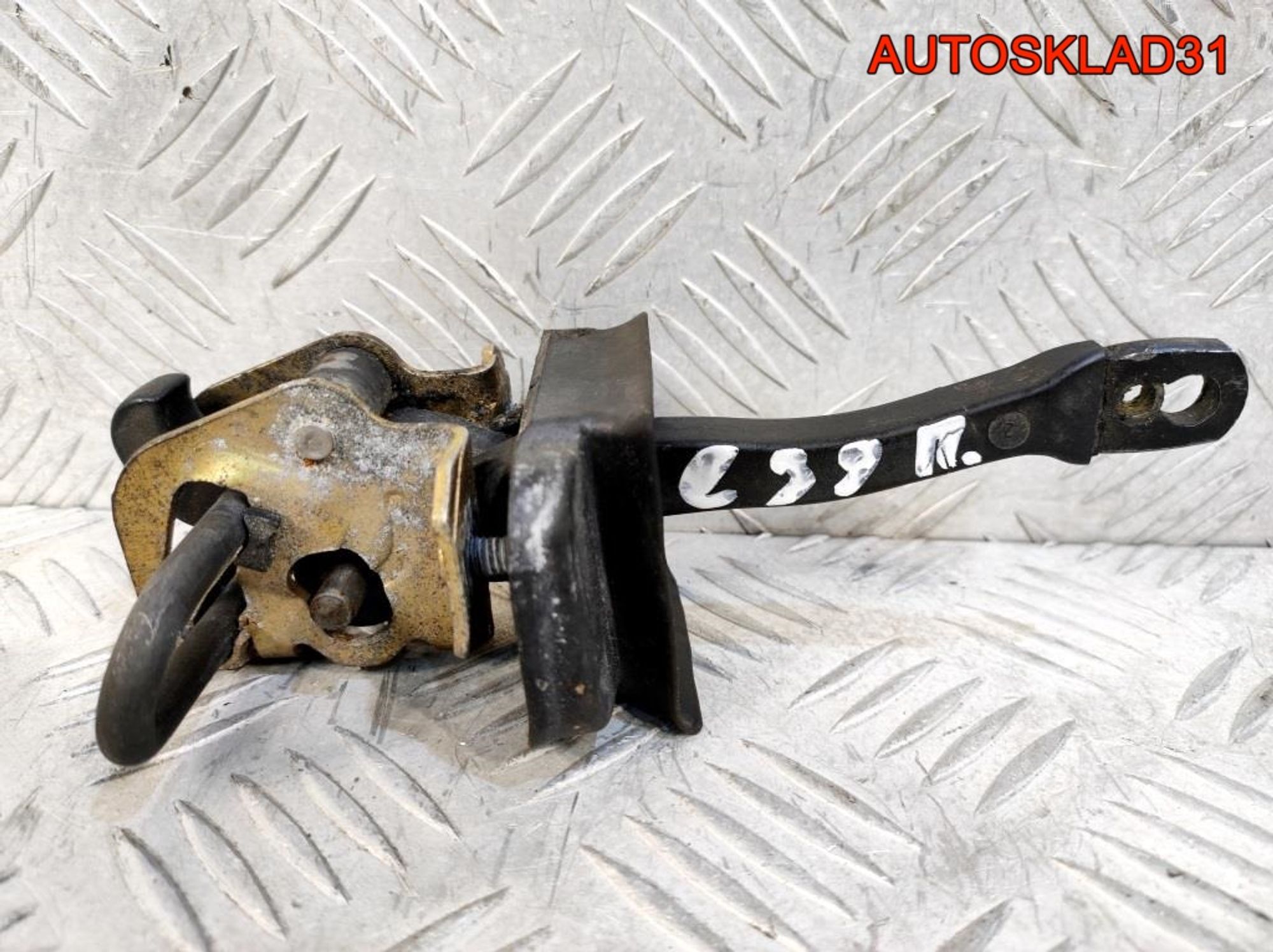 Ограничитель двери передней BMW E39 51218193447, 1400 рублей, Дубовое