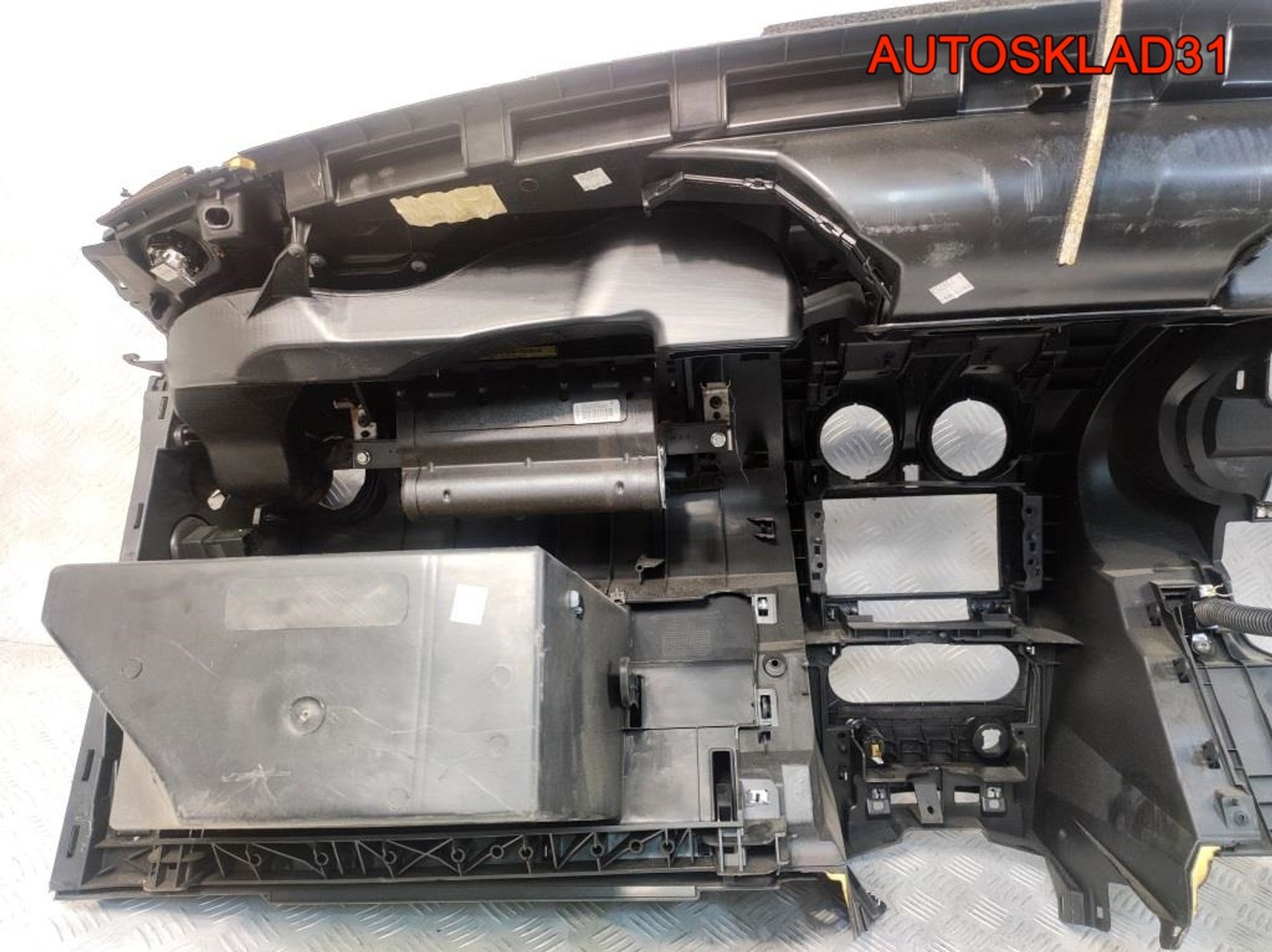 Торпедо Голое Nissan Qashqai J10 Не востановленная, 32400 рублей, Дубовое