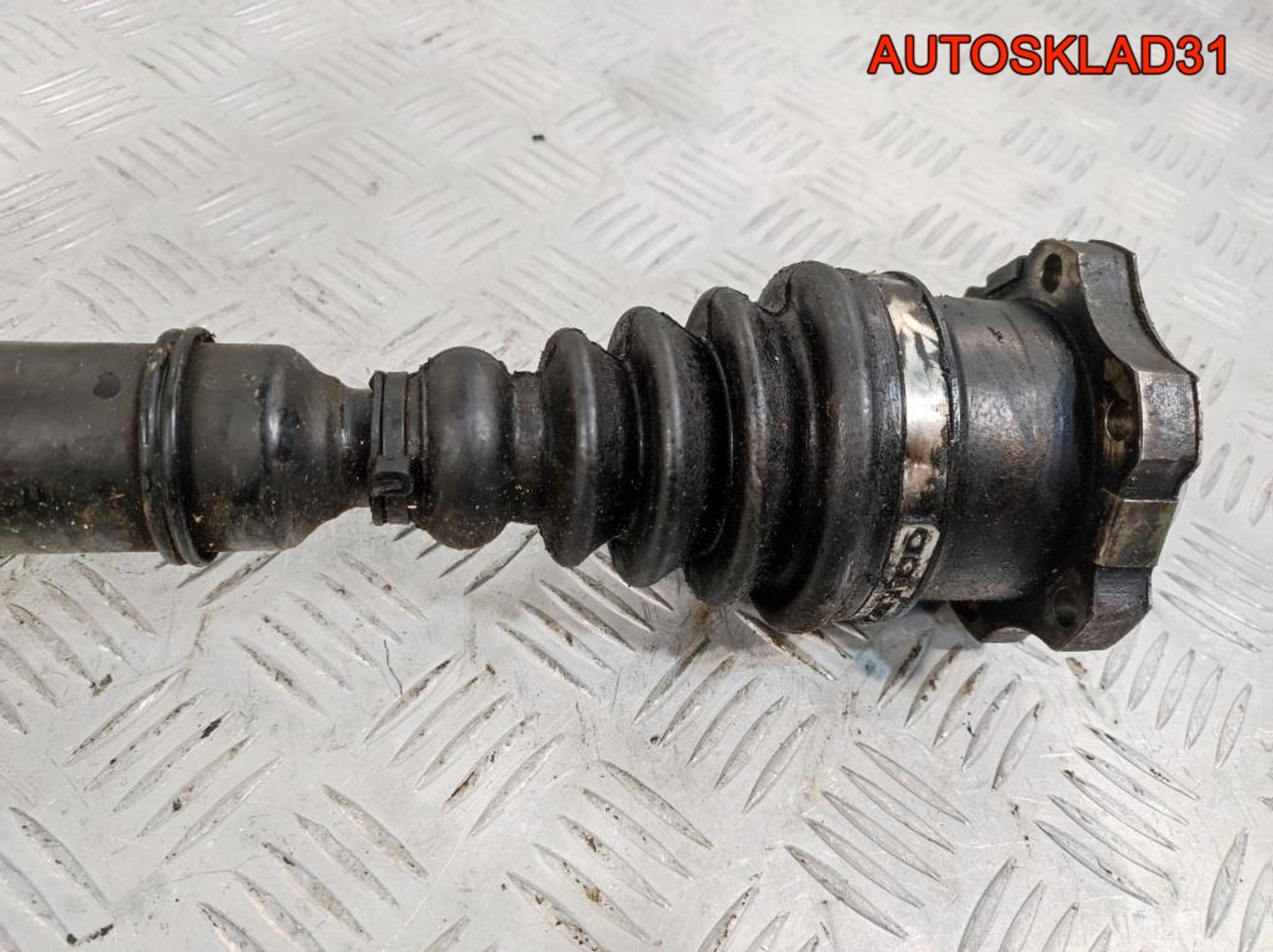 Полуось передняя правая VW Golf 4 1,6 Бензин 1J0407272GE, 4100 рублей, Дубовое