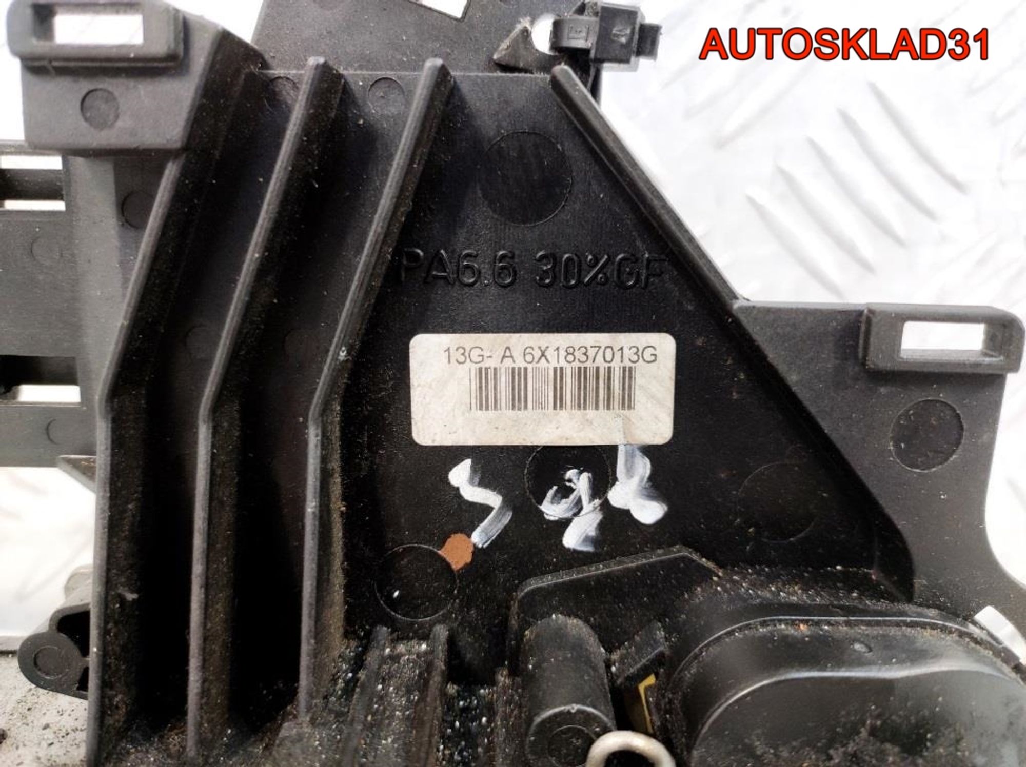 Замок двери передней левой VW Golf 4 6X1837013G, 3200 рублей, Дубовое