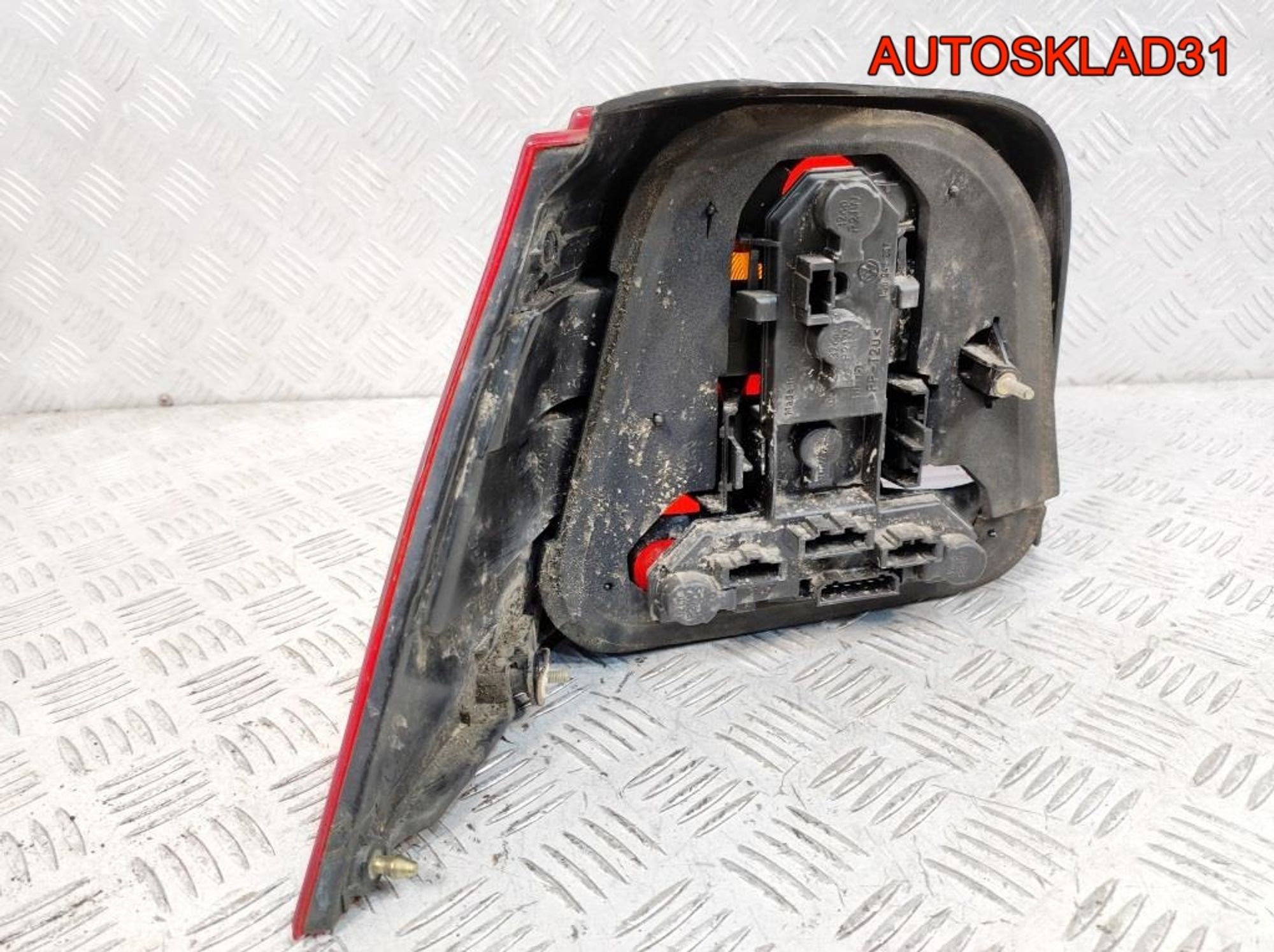 https://ycs.partsauto.market/partsauto-images/thmbs/userImages/edda01b21c13eaa6671738306aa09410/part/6d69719e-6dda-4a63-ad14-8c6c77a7a3f1_1781609685958.jpg