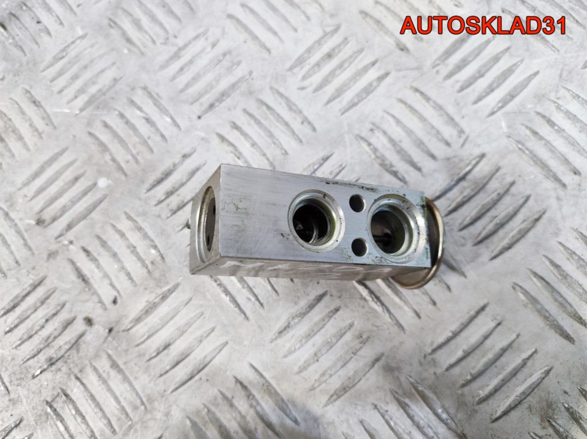 Клапан кондиционера Mazda 3 BK 6G9119849AC, 900 рублей, Дубовое