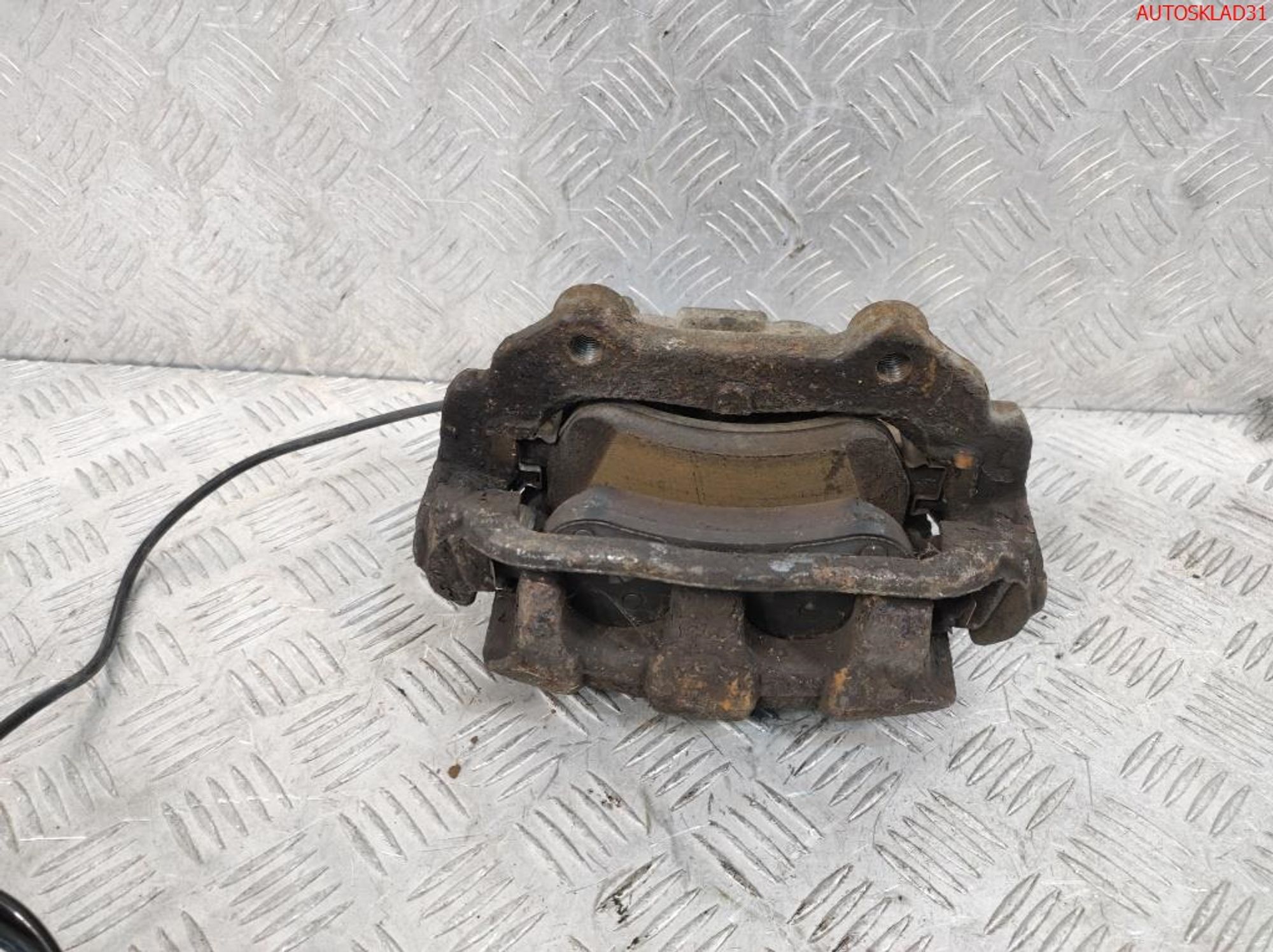 Суппорт тормозной передний правый Mercedes GLK 2,2 651.912, 2500 рублей, Дубовое