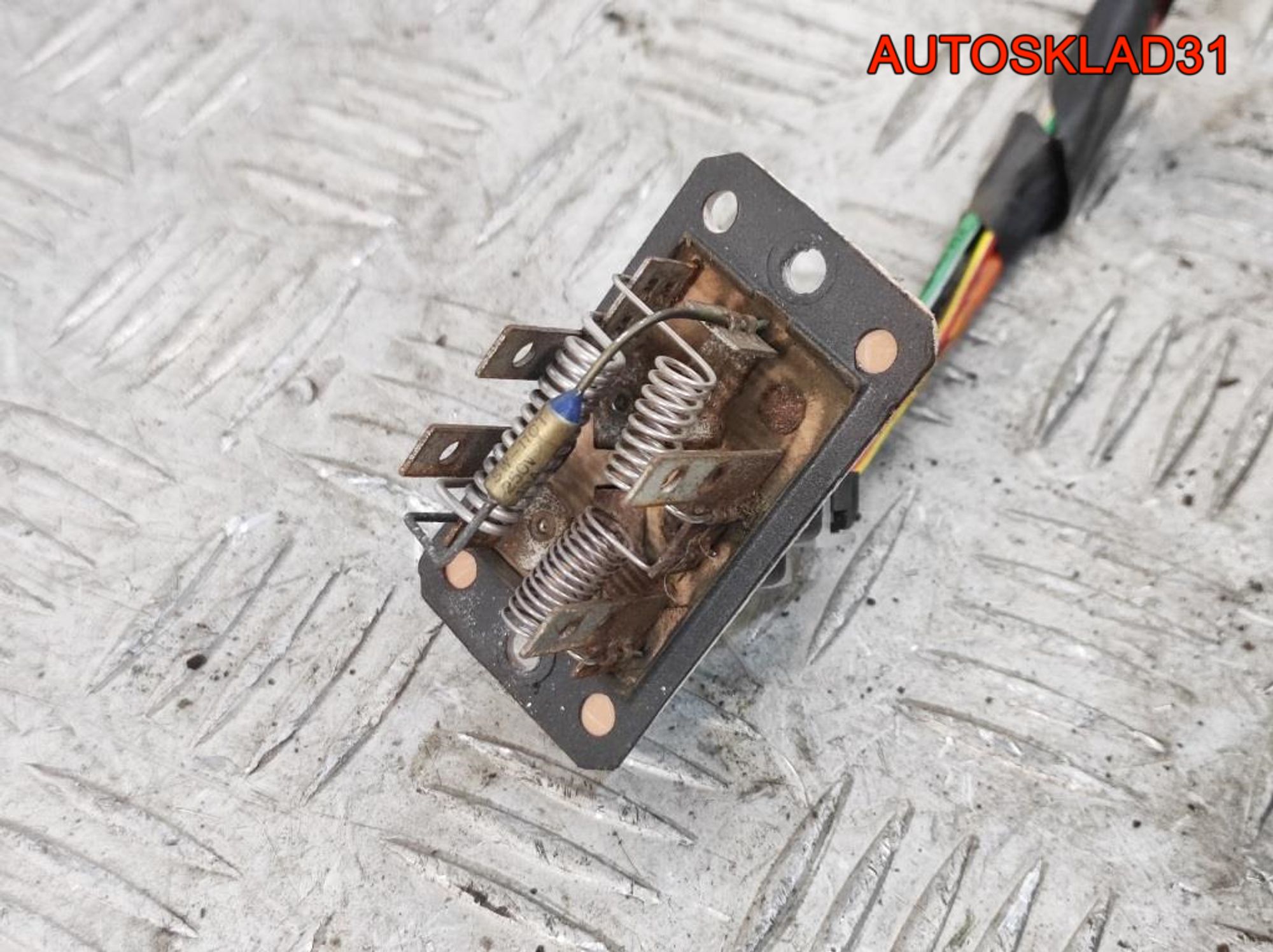 Моторчик отопителя с резистором Ford Maverick 2 5L8H19D691AA, 6300 рублей, Дубовое