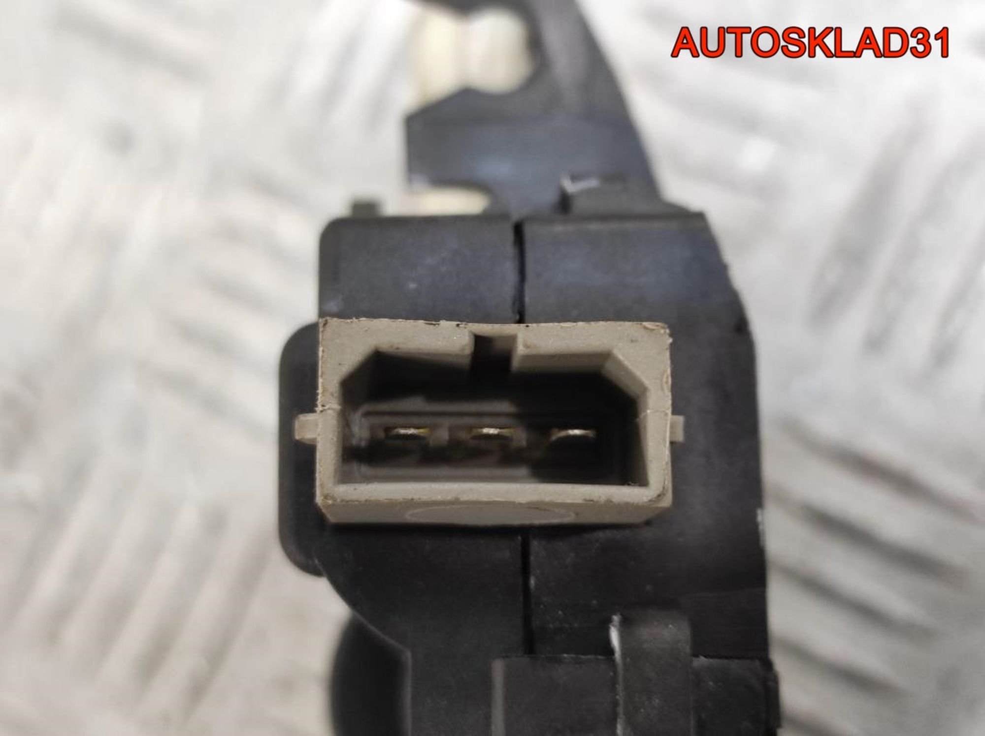 Замок багажника Audi A6 C6 4F5827505D Седан, 3200 рублей, Дубовое