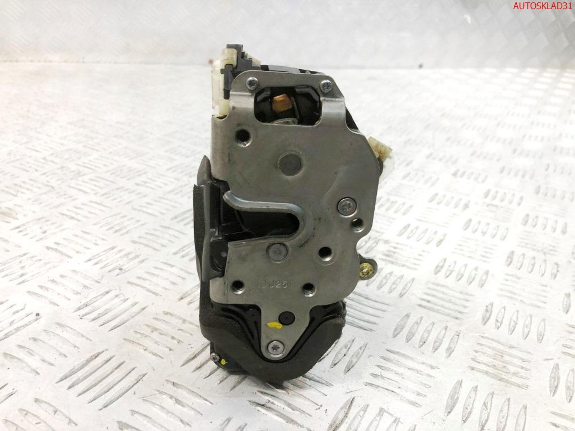 Замок двери передней левой Opel Astra J 133725, 2300 рублей, Дубовое