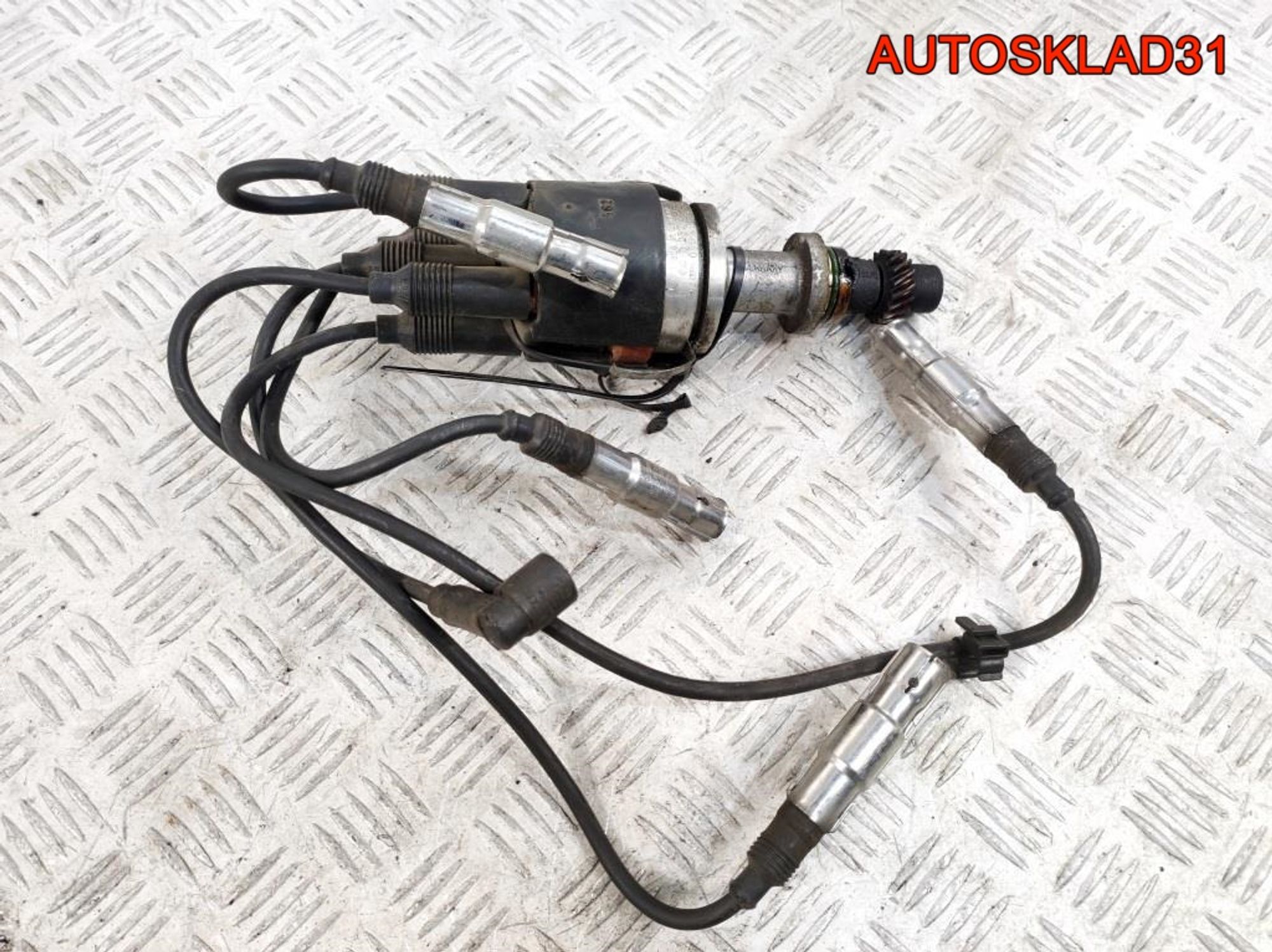 Распределитель зажигания Audi A4 B5 1,6 Бензин 050905205AR, 6000 рублей, Дубовое