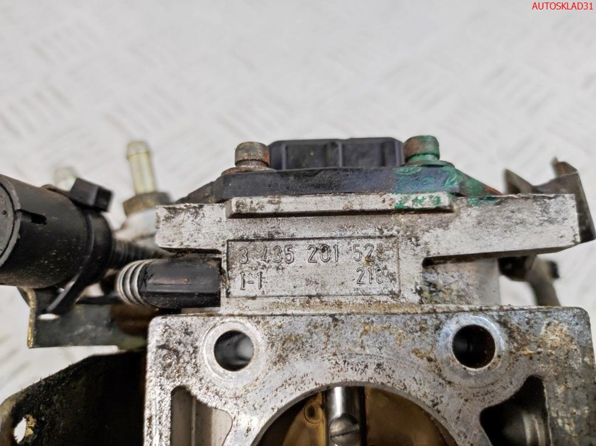 Моновпрыск в сборе Volkswagen Golf 3 051133015S, 15000 рублей, Дубовое