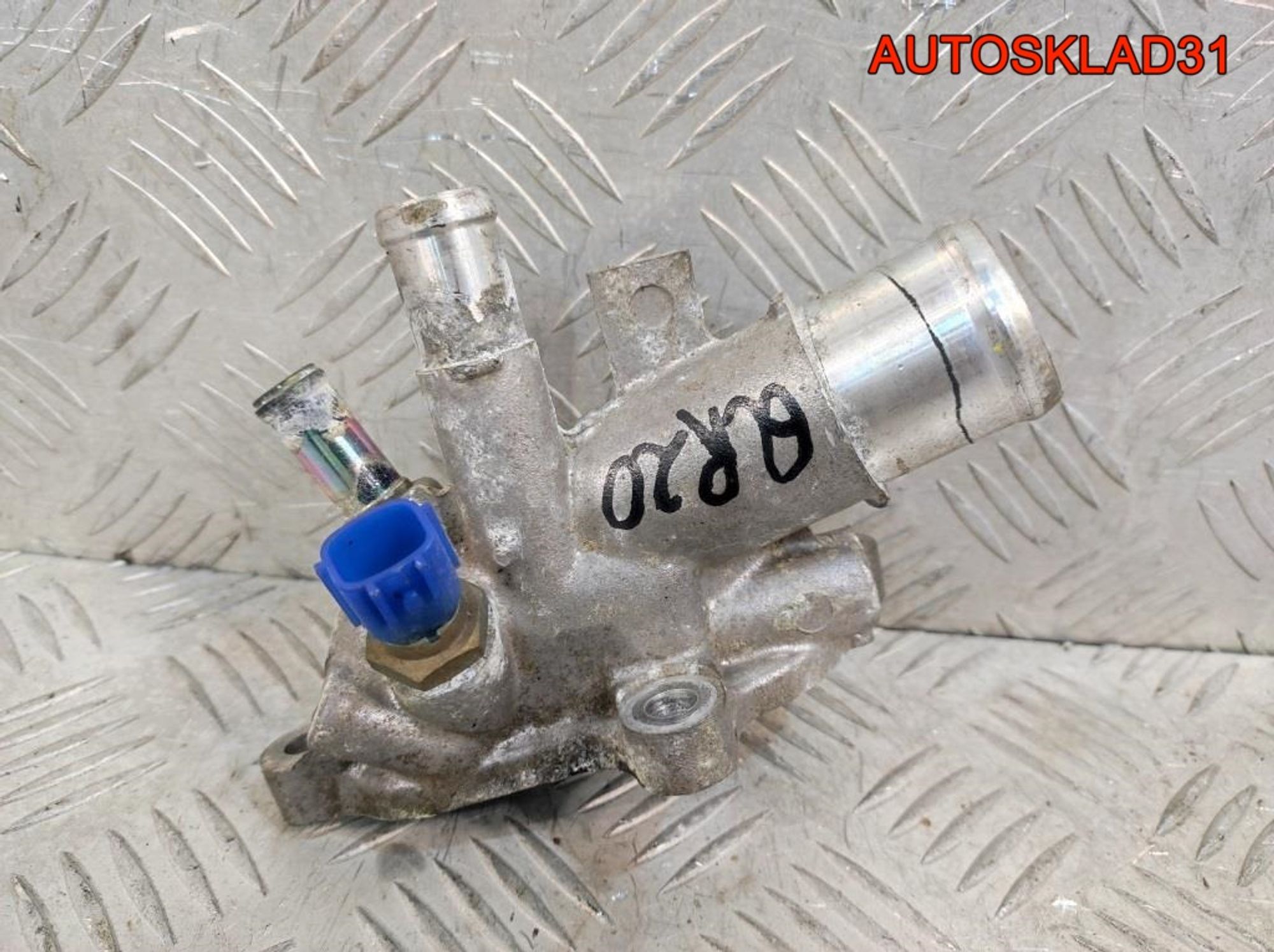 Корпус термостата Nissan Primera P12 2,0 QR20DE, 900 рублей, Дубовое