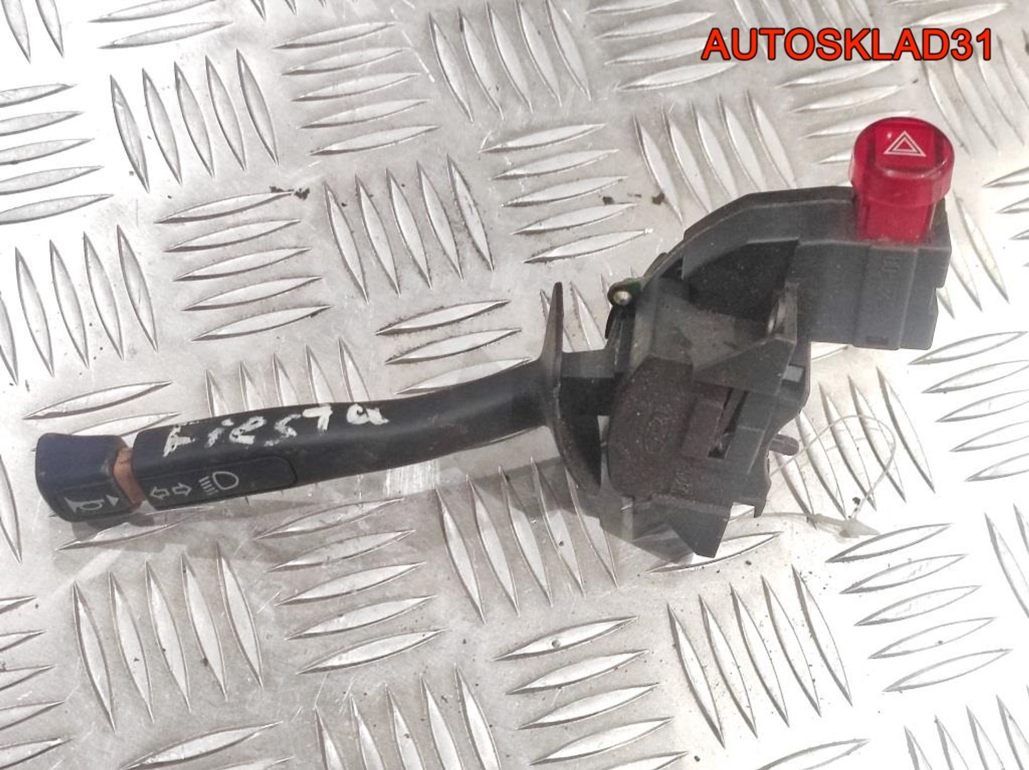 Переключатель поворотов Ford Fiesta 2 84FG13B302BA, 1000 рублей, Дубовое