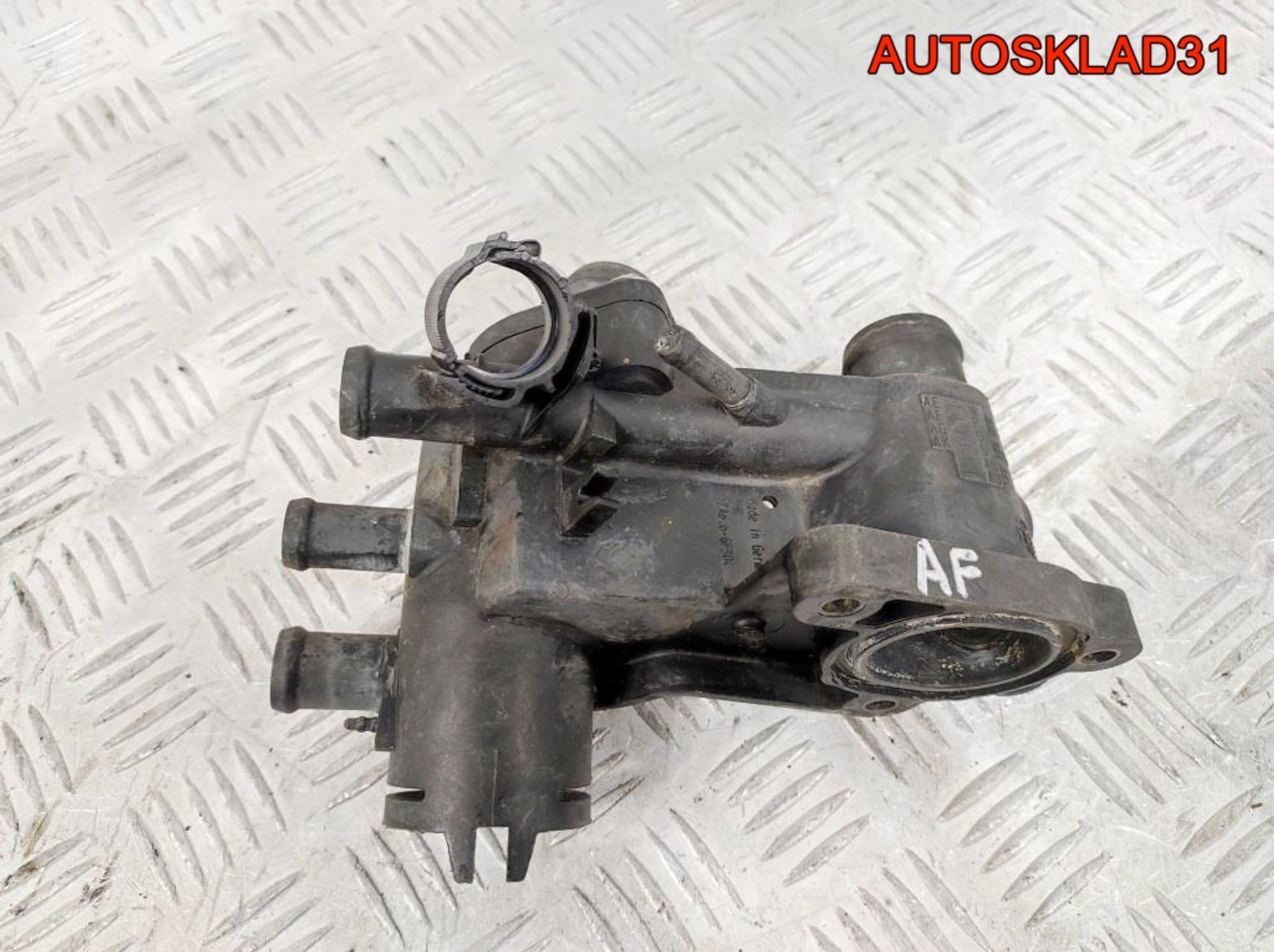 Корпус термостата Skoda Fabia 1,4 Бензин 032121111AF, 900 рублей, Дубовое