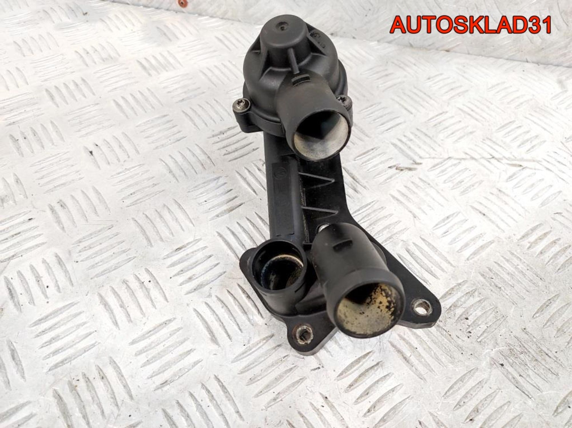 Корпус термостата Skoda Fabia 1,4 Бензин 03C121111B, 900 рублей, Дубовое