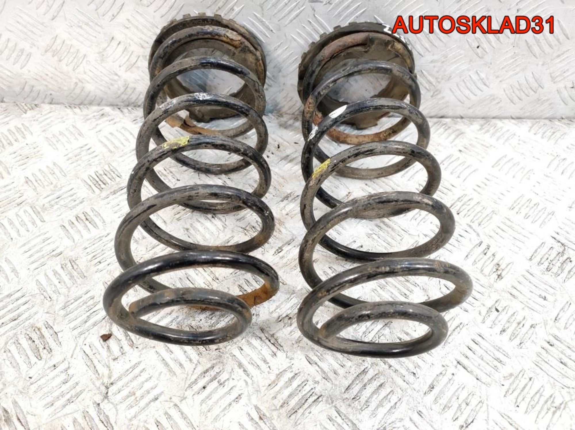 Пружина подвески задняя Комплект Hyundai Getz 553301C201, 2000 рублей, Дубовое