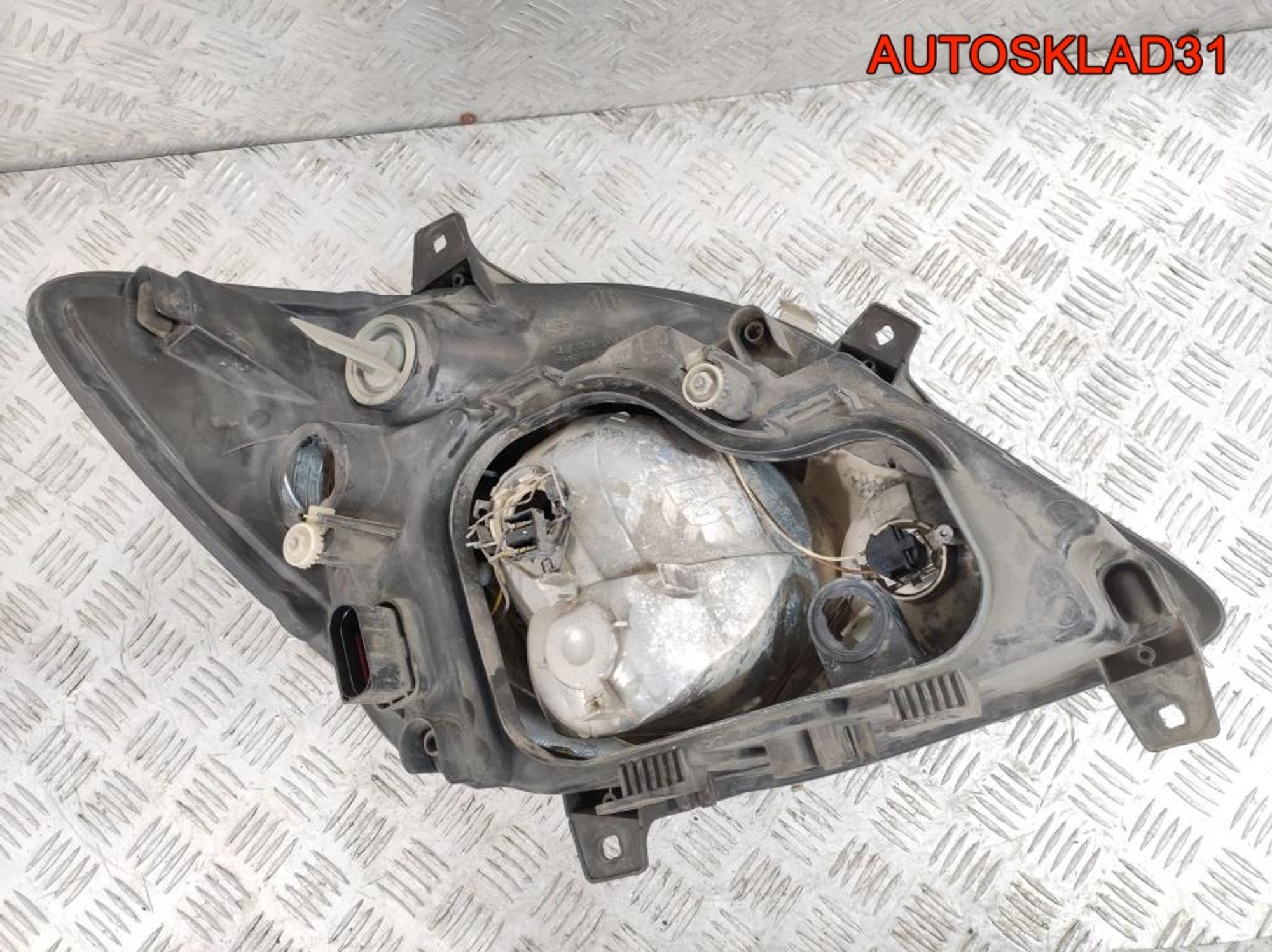 Фара левая Mercedes Benz Sprinter 906 A9068200161, 1800 рублей, Дубовое