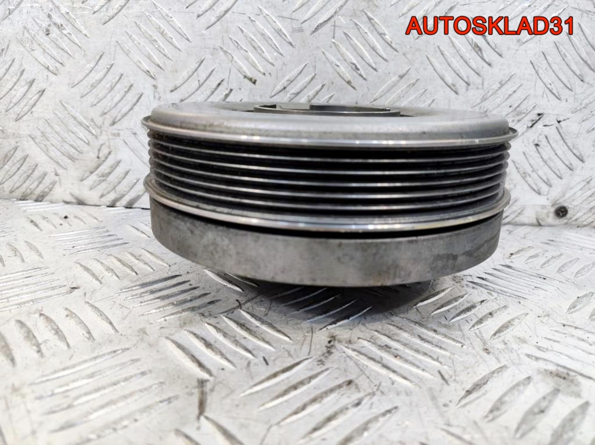 Шкив коленвала BMW F30 2,0 В47D20A 11237619245, 20300 рублей, Дубовое