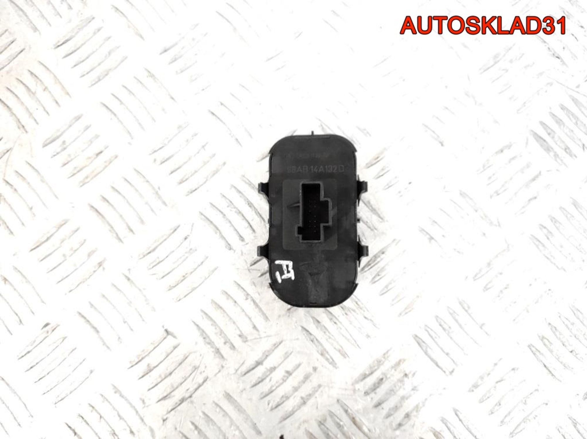 Блок управления стеклоподъемниками Ford Focus 1, 1700 рублей, Дубовое