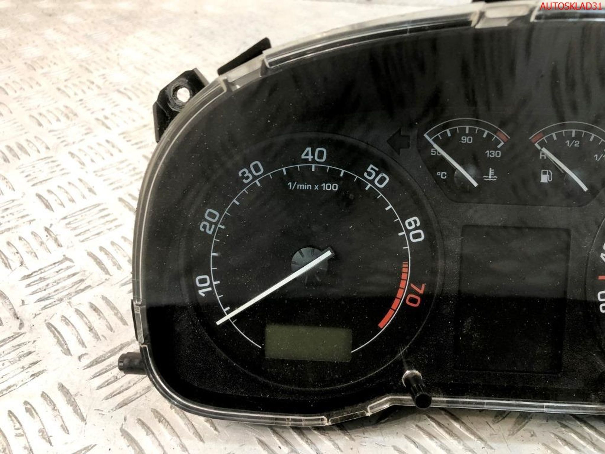 Панель приборов Skoda Octavia A4 1U0920810B Бензин, 6000 рублей, Дубовое