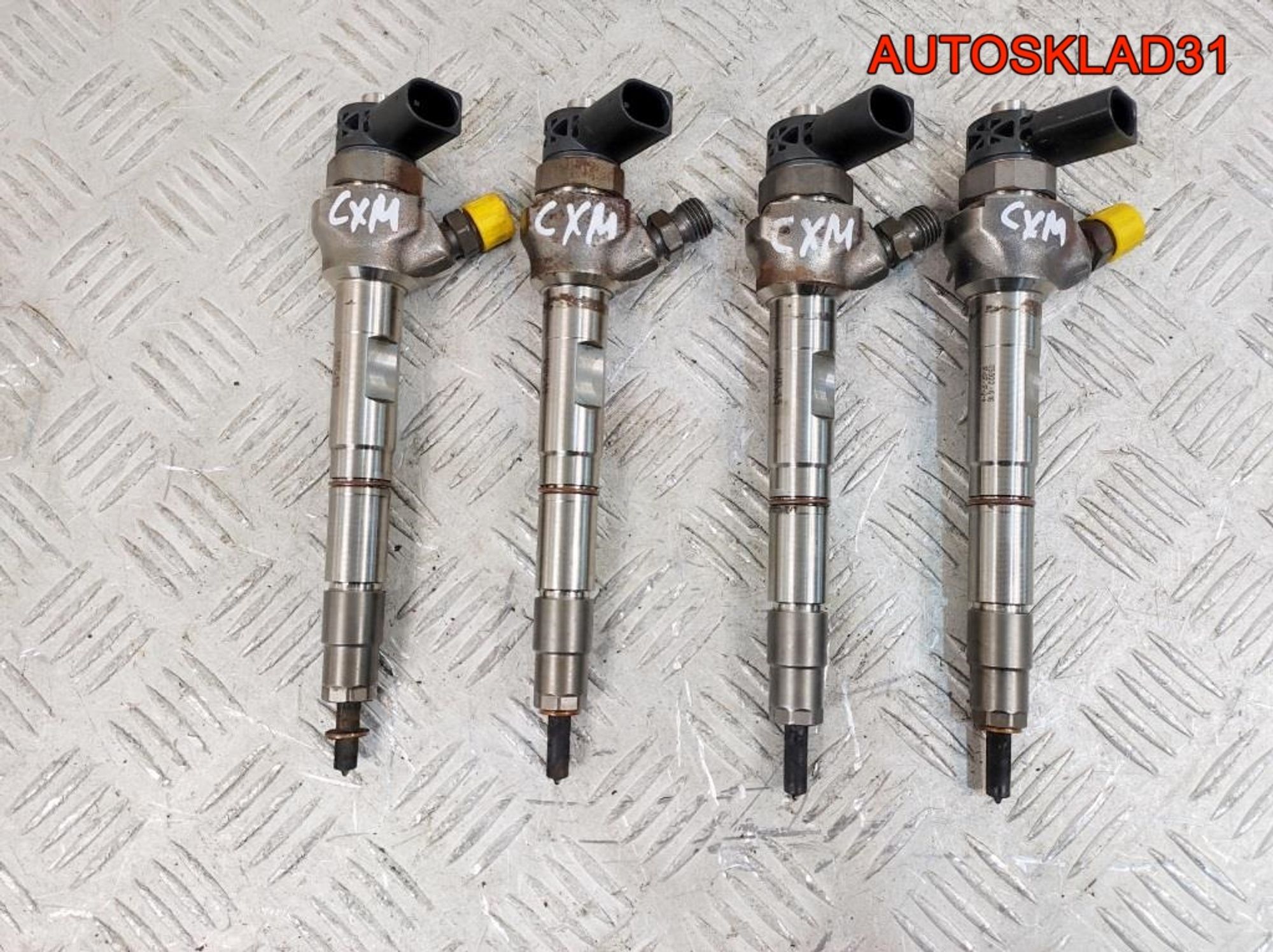 Форсунка топливная Skoda Rapid 1,6 CXM Дизель 04L130277AD, 9000 рублей, Дубовое