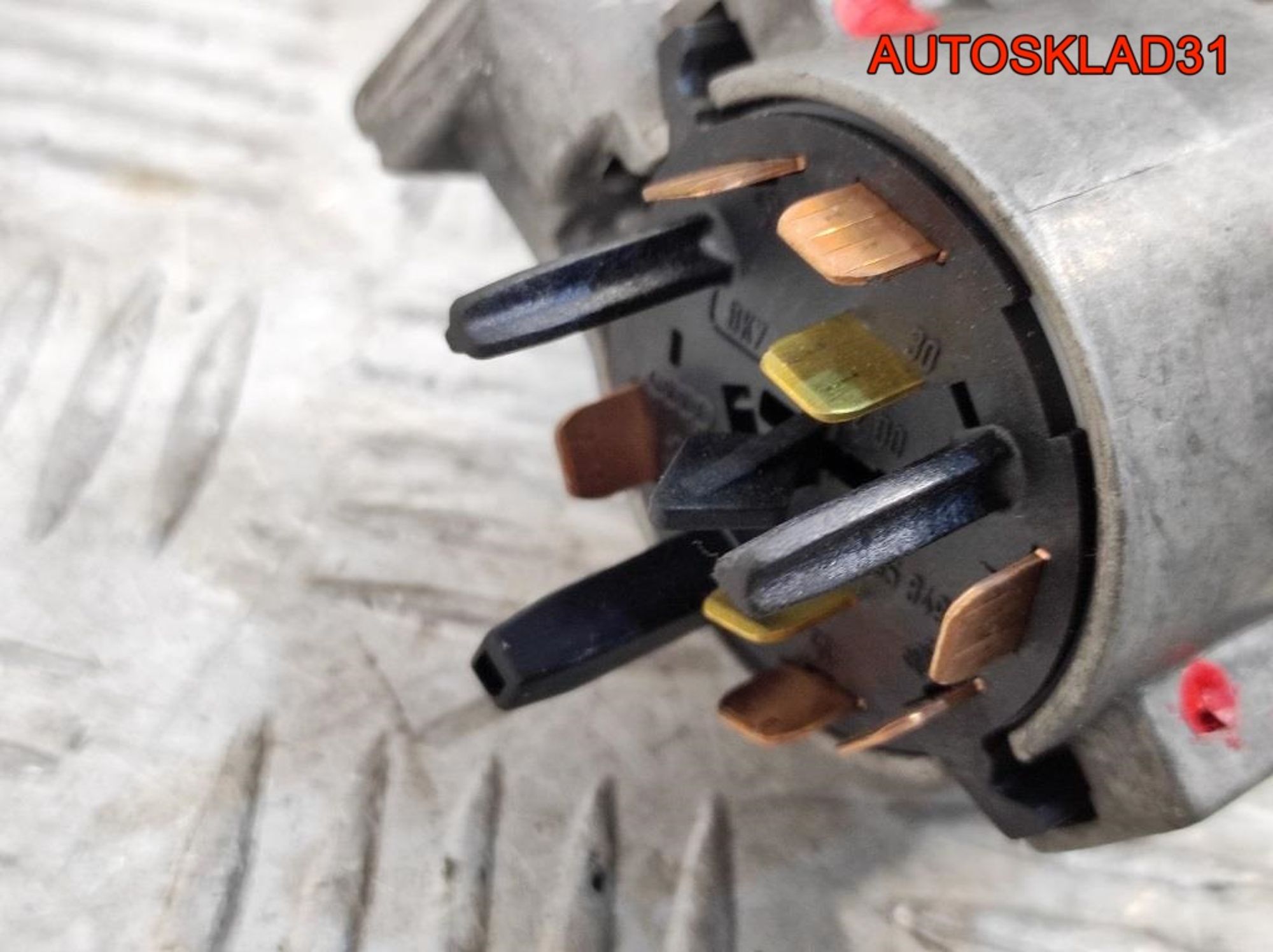 Комплект замок зажигания и личинки с ключом VW Golf 4 4B0905851C, 4100 рублей, Дубовое