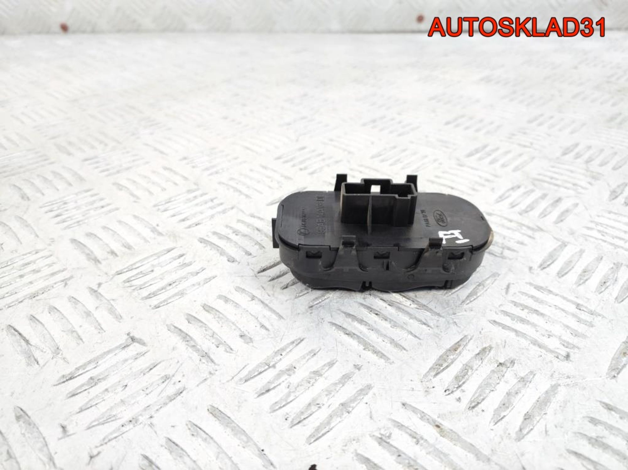 Блок управления стеклоподъемниками Ford Focus 1, 1700 рублей, Дубовое