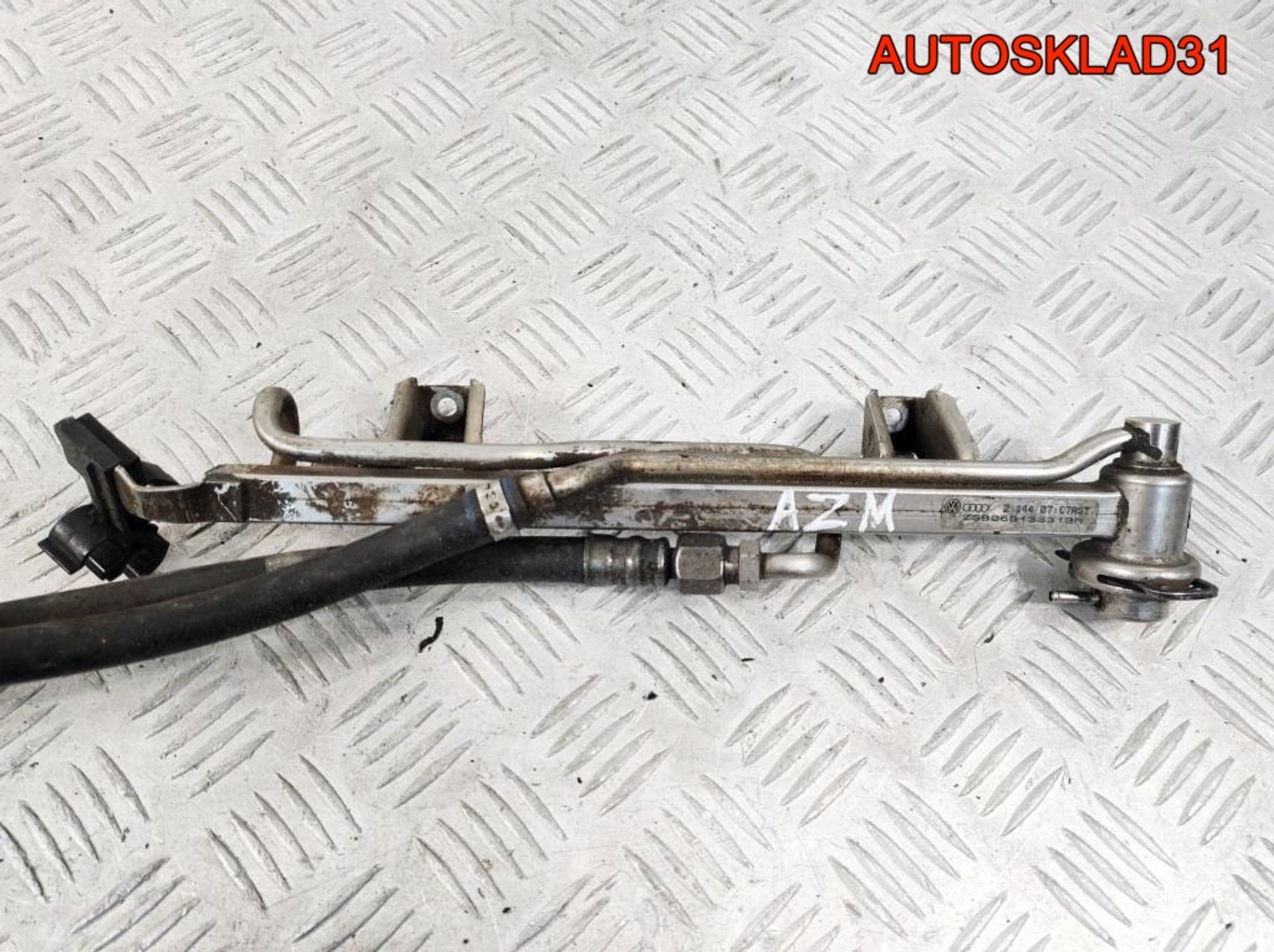 Рейка топливная VW Passat B5 2.0 AZM 06B133313M, 900 рублей, Дубовое