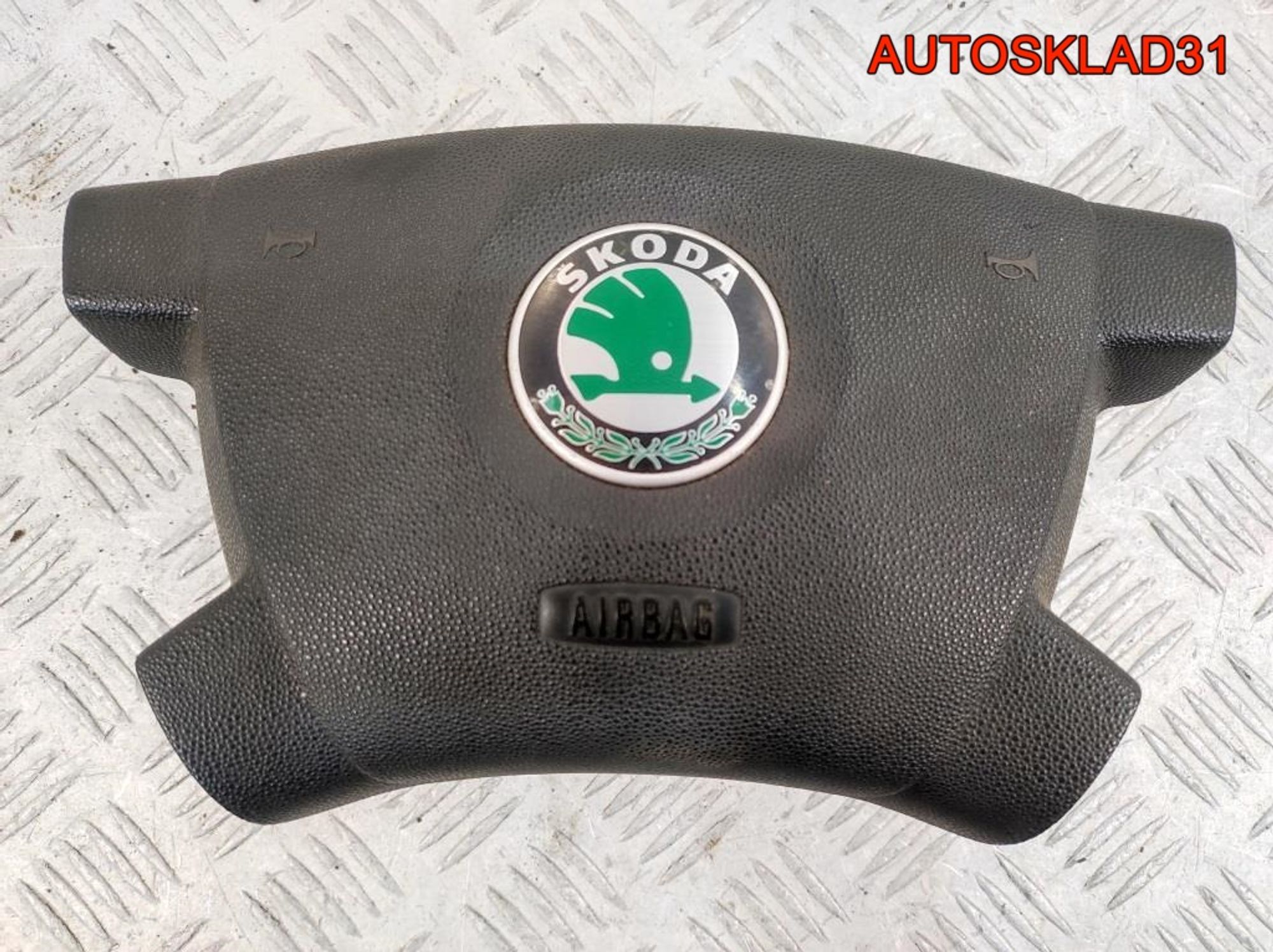 Подушка безопасности в рулевое колесо Skoda Fabia 1 6Y0880201, 2700 рублей, Дубовое