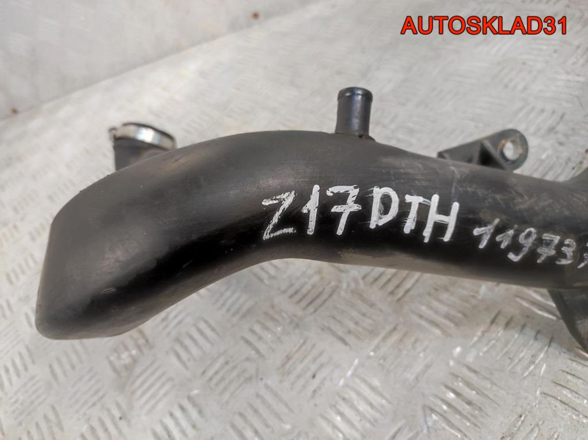 Патрубок интеркулера Opel Astra H 1,7 Z17DTH Дизель, 1000 рублей, Дубовое