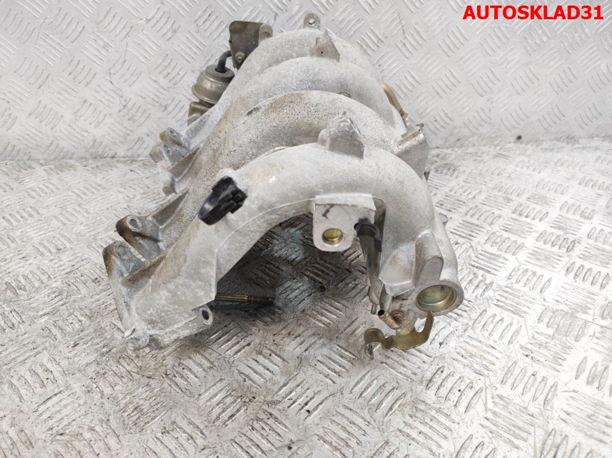 Коллектор впускной Nissan Primera P11E 1,8 QG18DE 140019F600, 1700 рублей, Дубовое