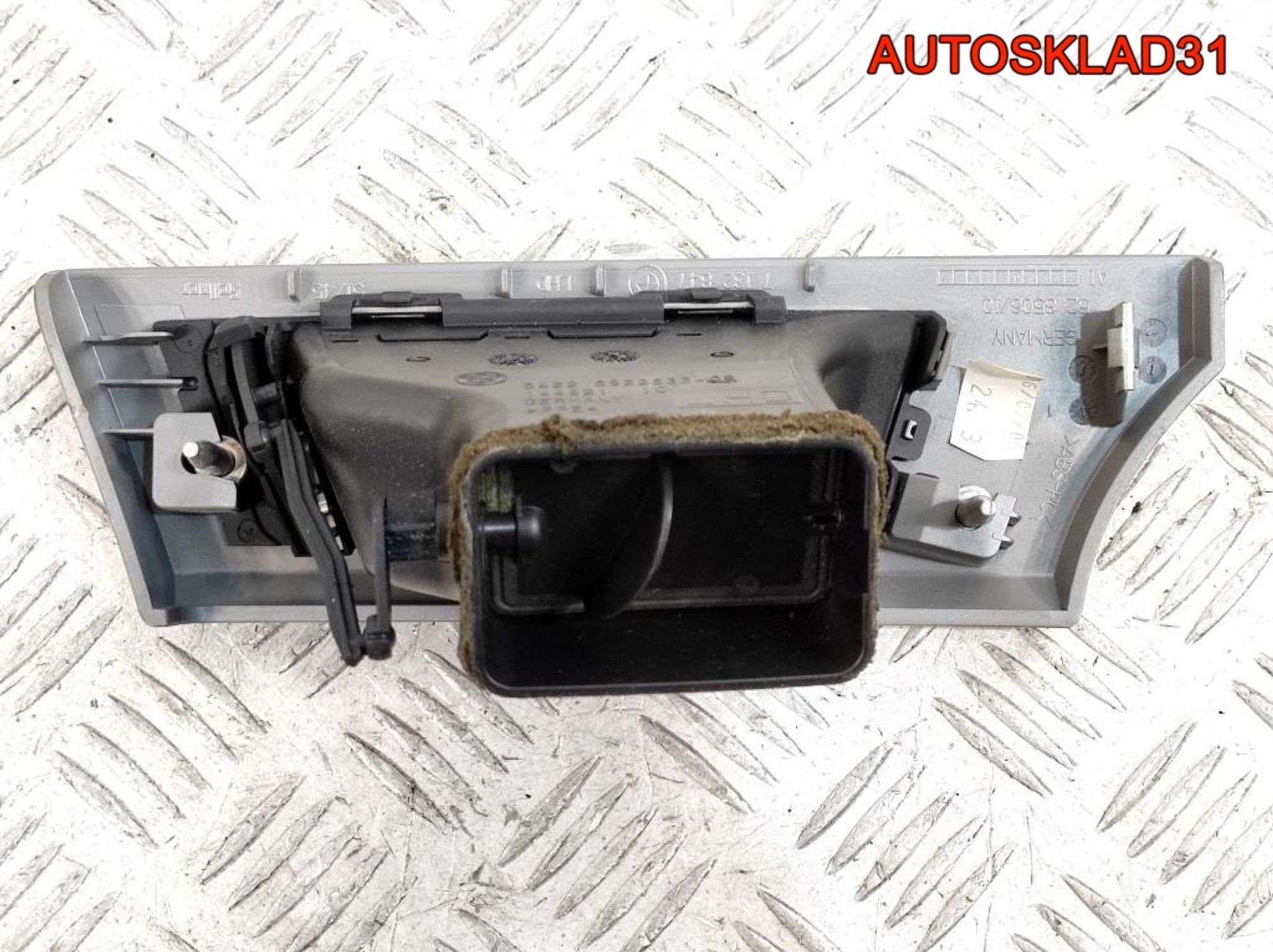 Дефлектор воздушный левый BMW E90 64226922633, 800 рублей, Дубовое