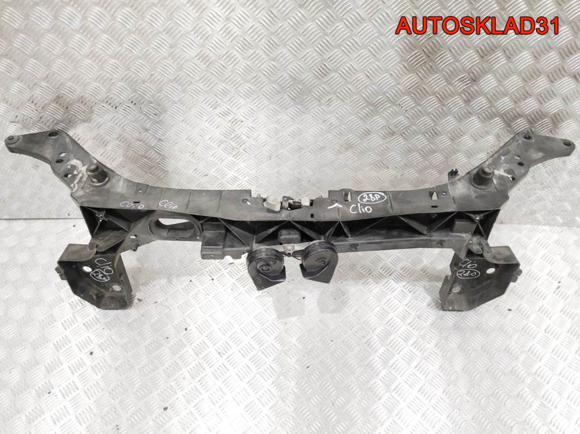 Панель передняя Renault Clio 3 8200290143, 2000 рублей, Дубовое