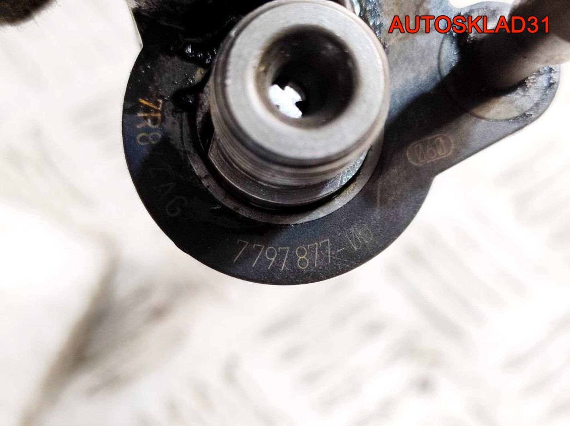 Форсунка дизельная BMW E90 2.0 N47D20A 13537797877, 8500 рублей, Дубовое