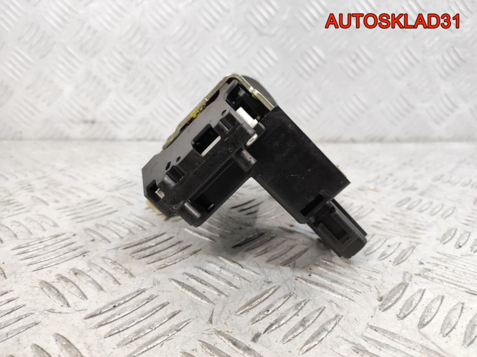 https://ycs.partsauto.market/partsauto-images/thmbs/userImages/edda01b21c13eaa6671738306aa09410/part/70df2bc4-fe6d-4e43-bb36-857eb922a641_1781620545177.jpg