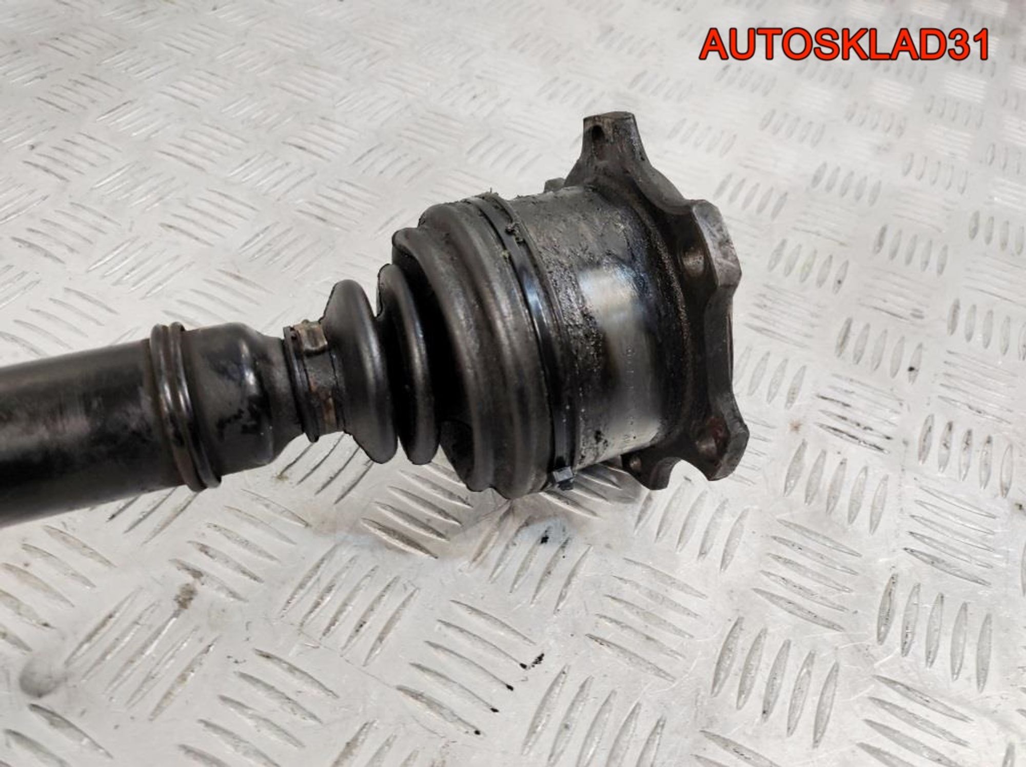 Полуось передняя левая АКПП Audi A6 C5 4B0407271F, 3200 рублей, Дубовое