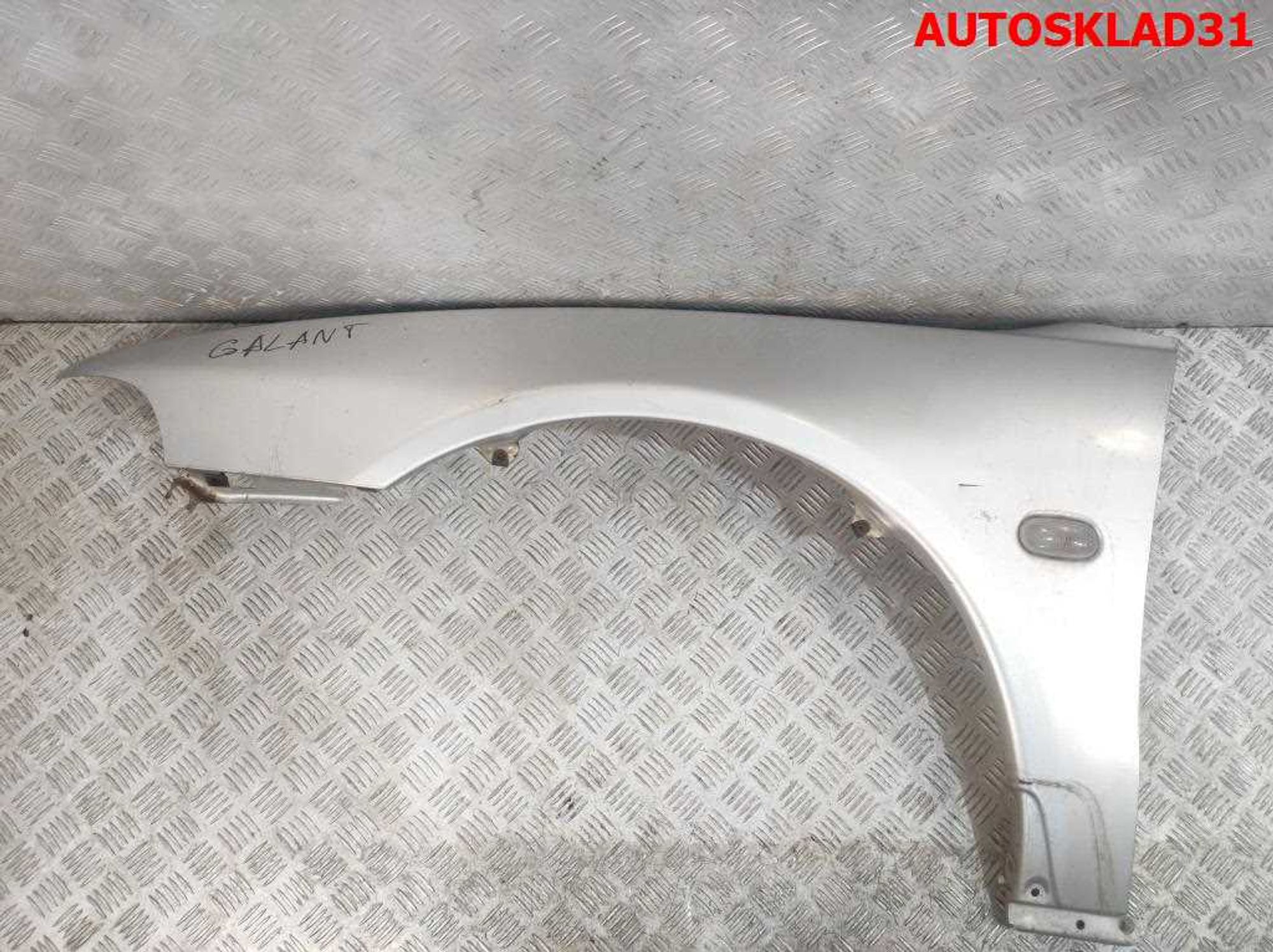 Крыло переднее левое Mitsubishi Galant 8 MR344067, 7000 рублей, Дубовое
