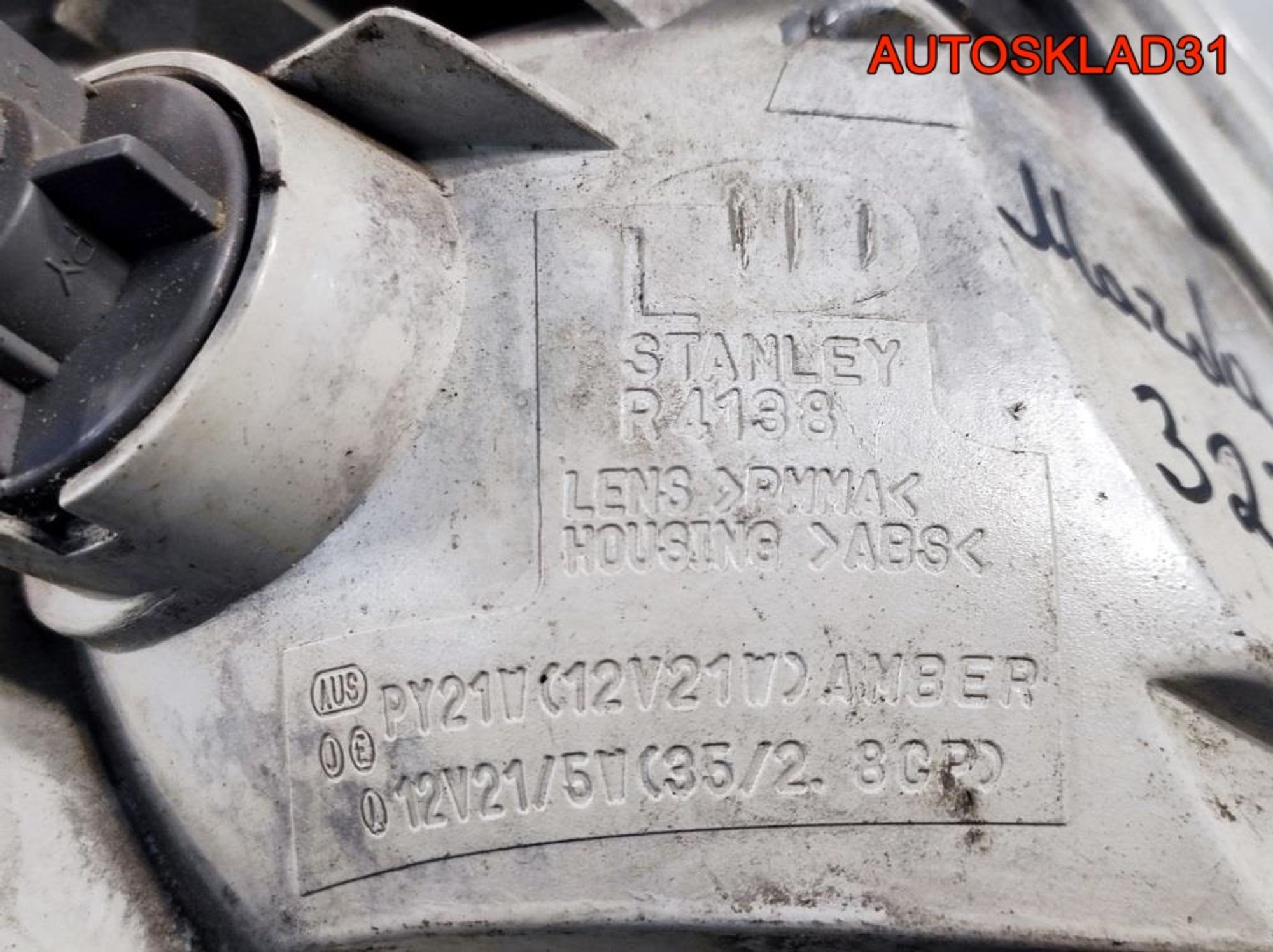 Указатель поворота левый белый Mazda 323 BJ, 700 рублей, Дубовое