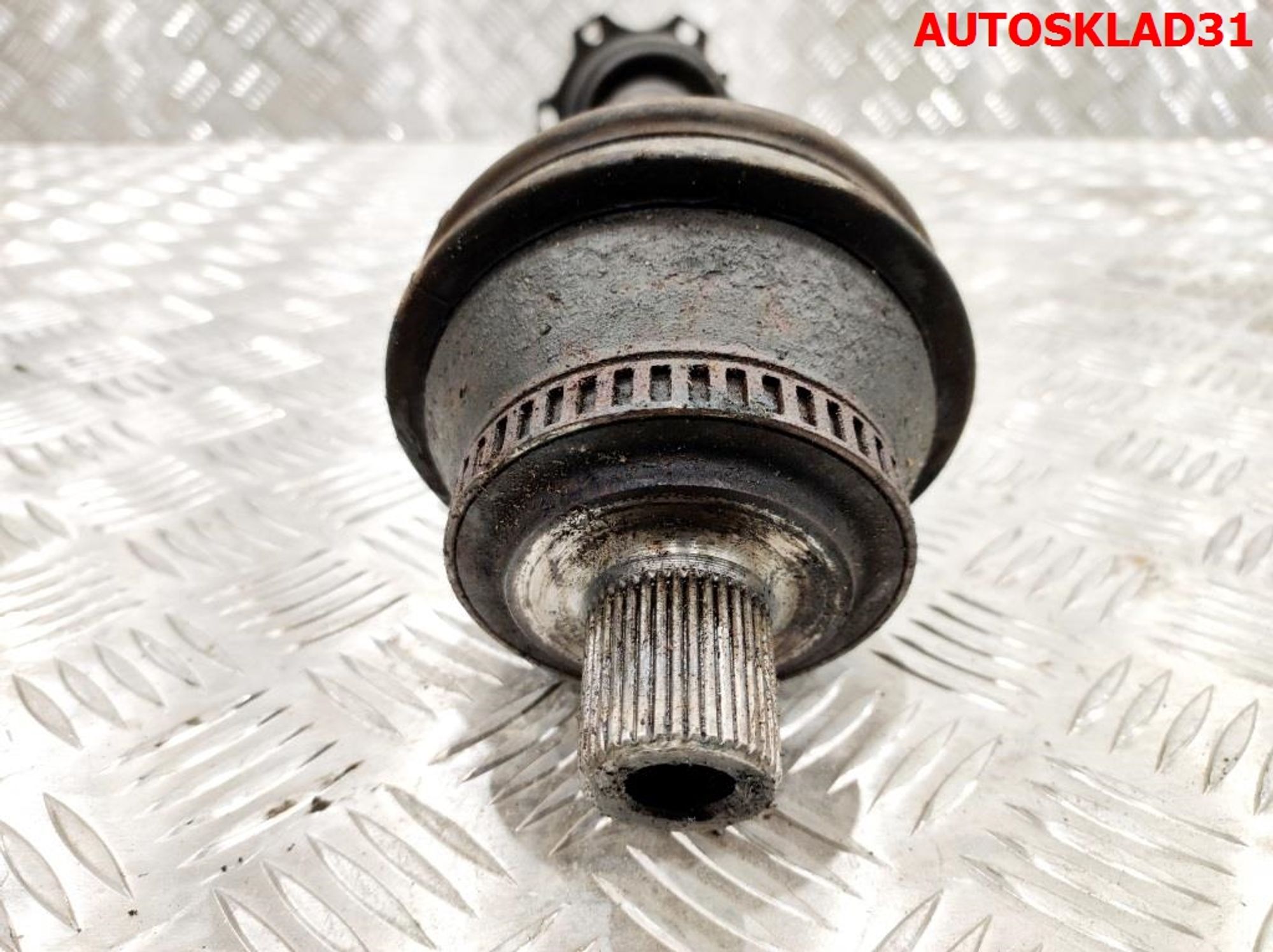 Полуось передняя левая VW Passat B5 2,5 Дизель 8D0407271CM, 4000 рублей, Дубовое