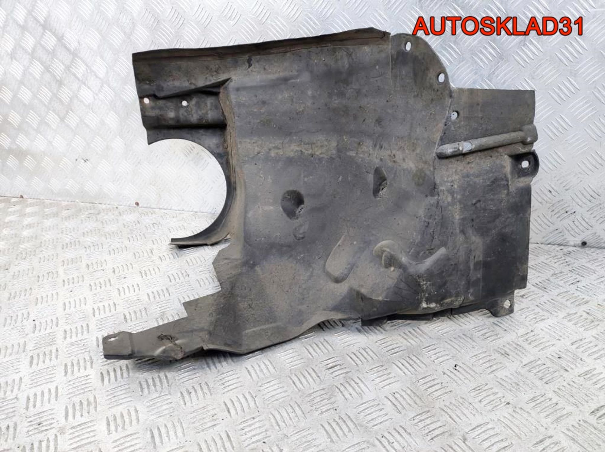 Локер передний левый Mercedes W203 A2038841122, 900 рублей, Дубовое