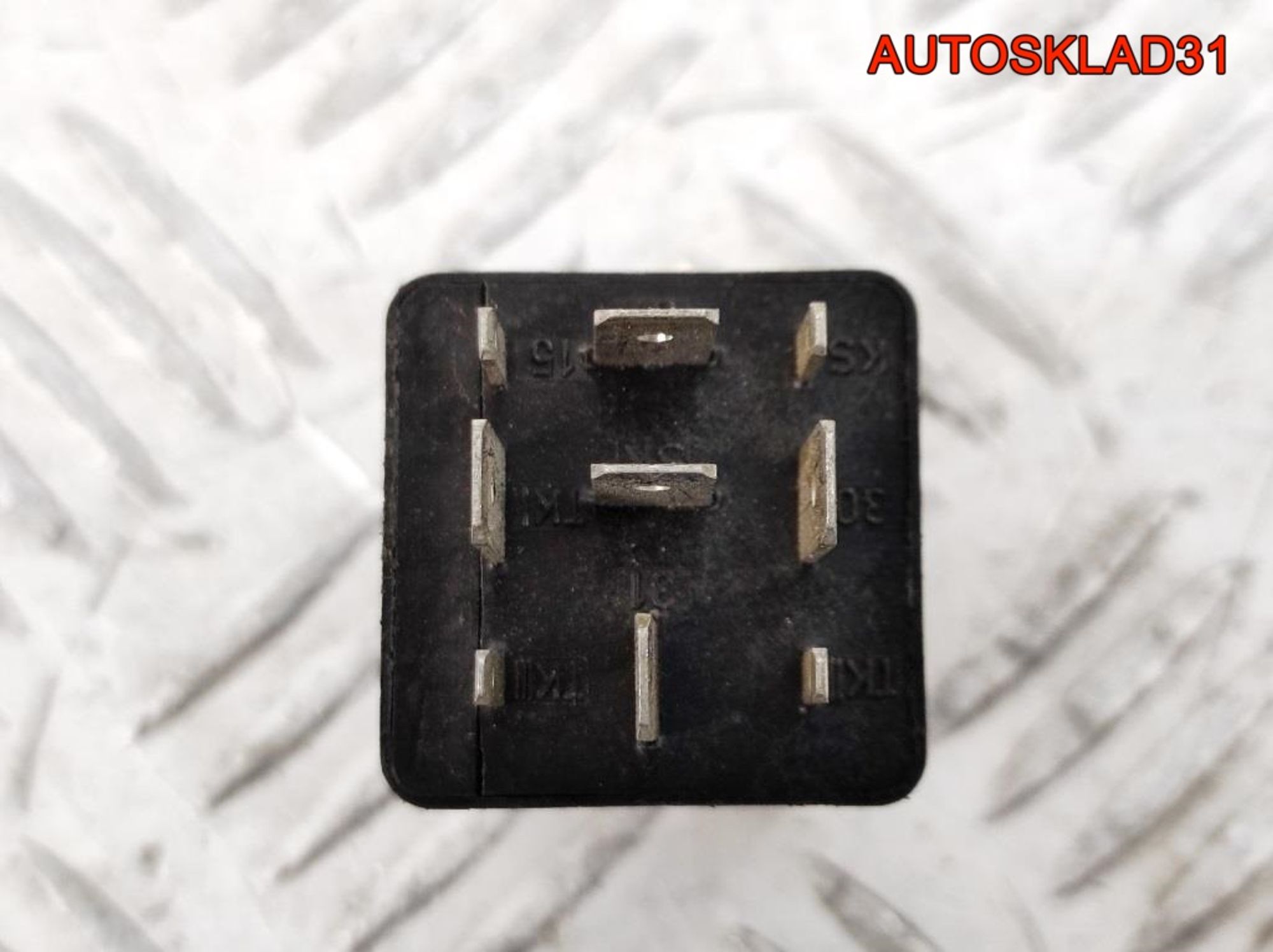 Реле стеклоподъемников №365 Audi A4 B5 8D0959257, 600 рублей, Дубовое